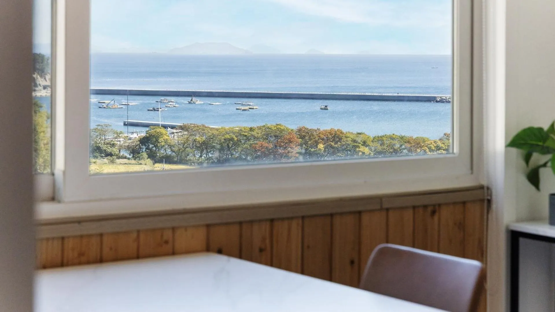 Property building, Bed in Namhae JJhouse Pension