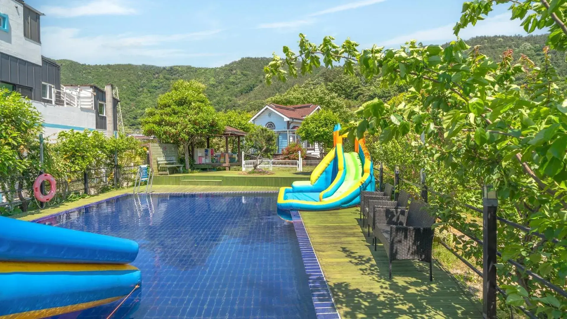 Property building in Yeosu Noeul Walk Pet Pension Property building in Yeosu Noeul Walk Pet Pension