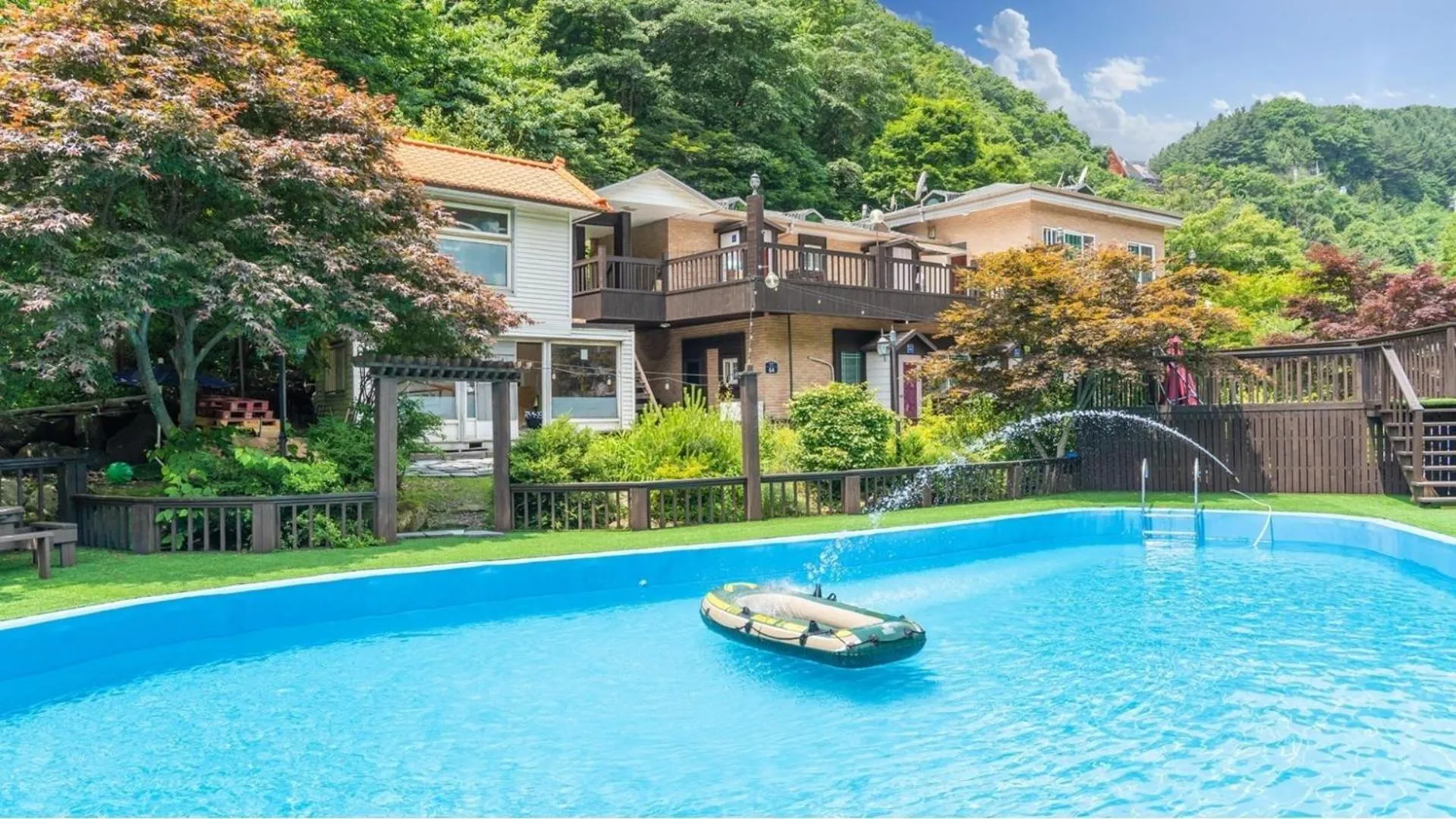 Property building in Hwacheon Sky Valley Pension