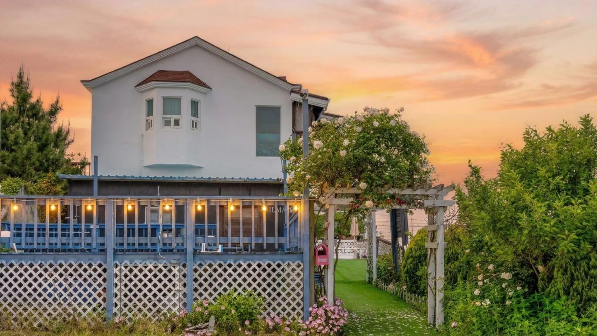 Property building in Taean anmyeondo hwangdo ilmare Pension