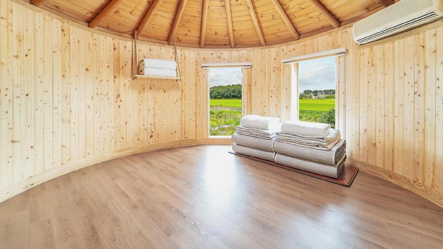 Property building in Taean Todamgil Pension