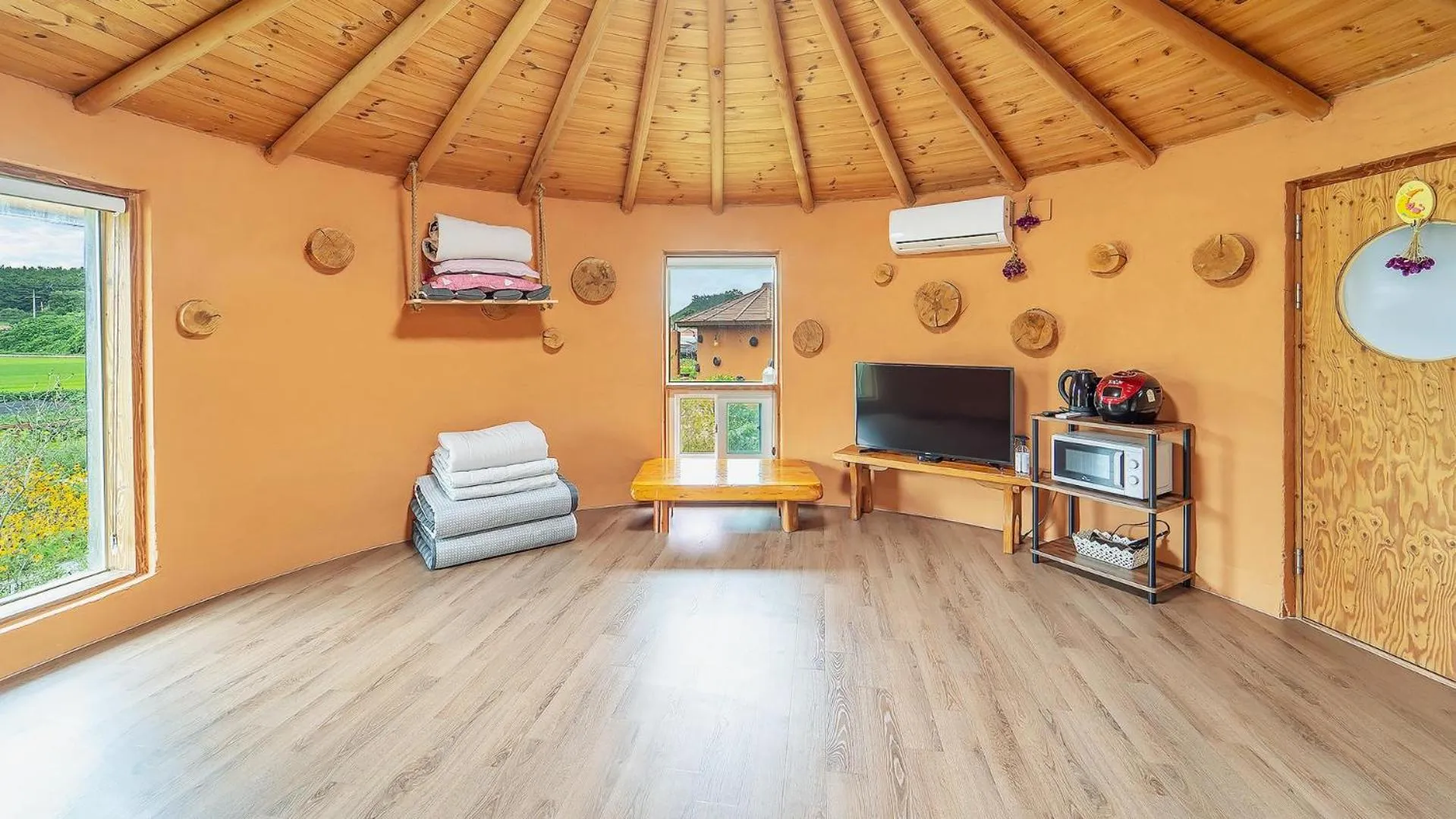 Property building in Taean Todamgil Pension