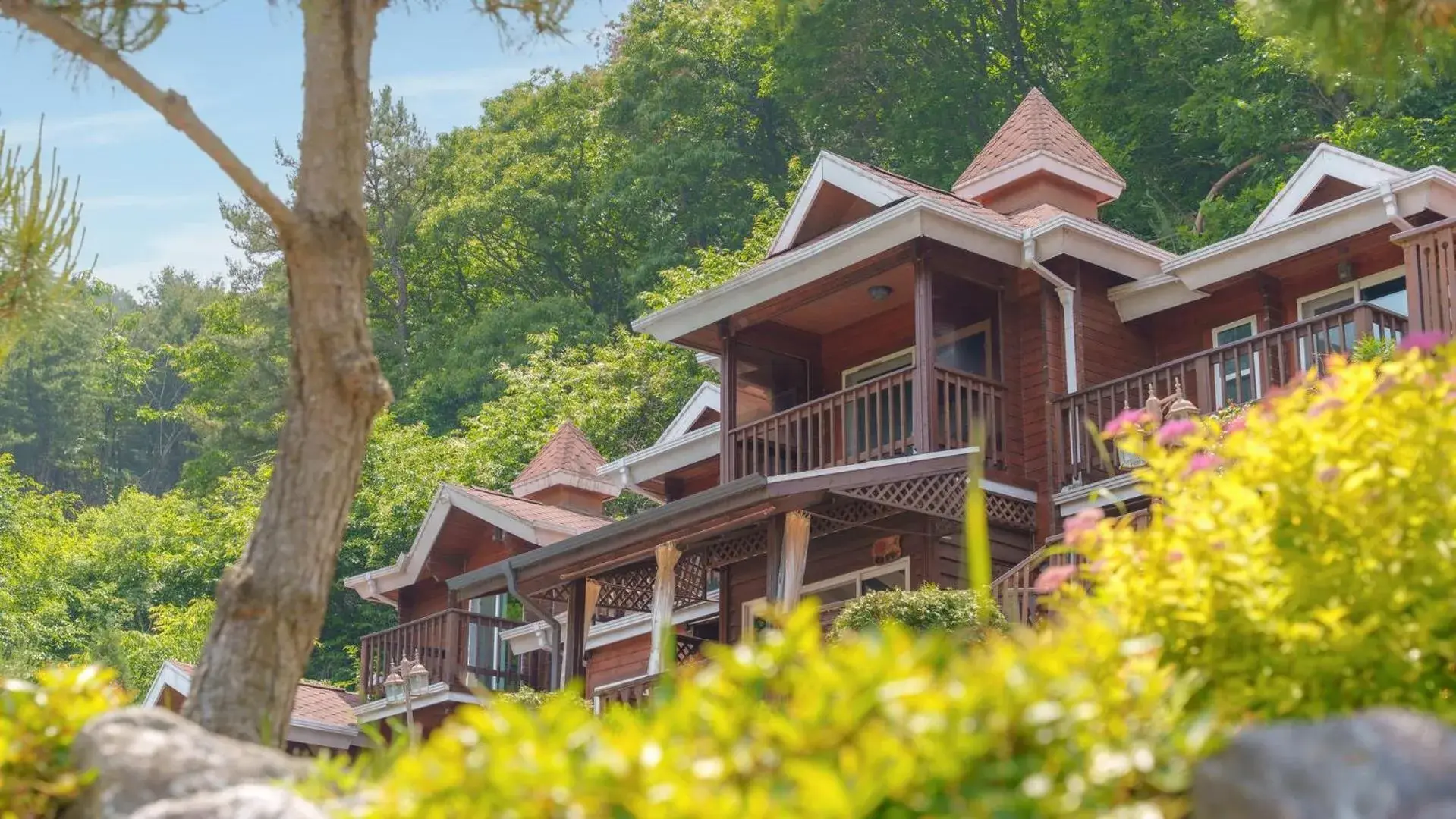 Property building in Yangpyeong Isobiyagi Spa Pension Property building in Yangpyeong Isobiyagi Spa Pension