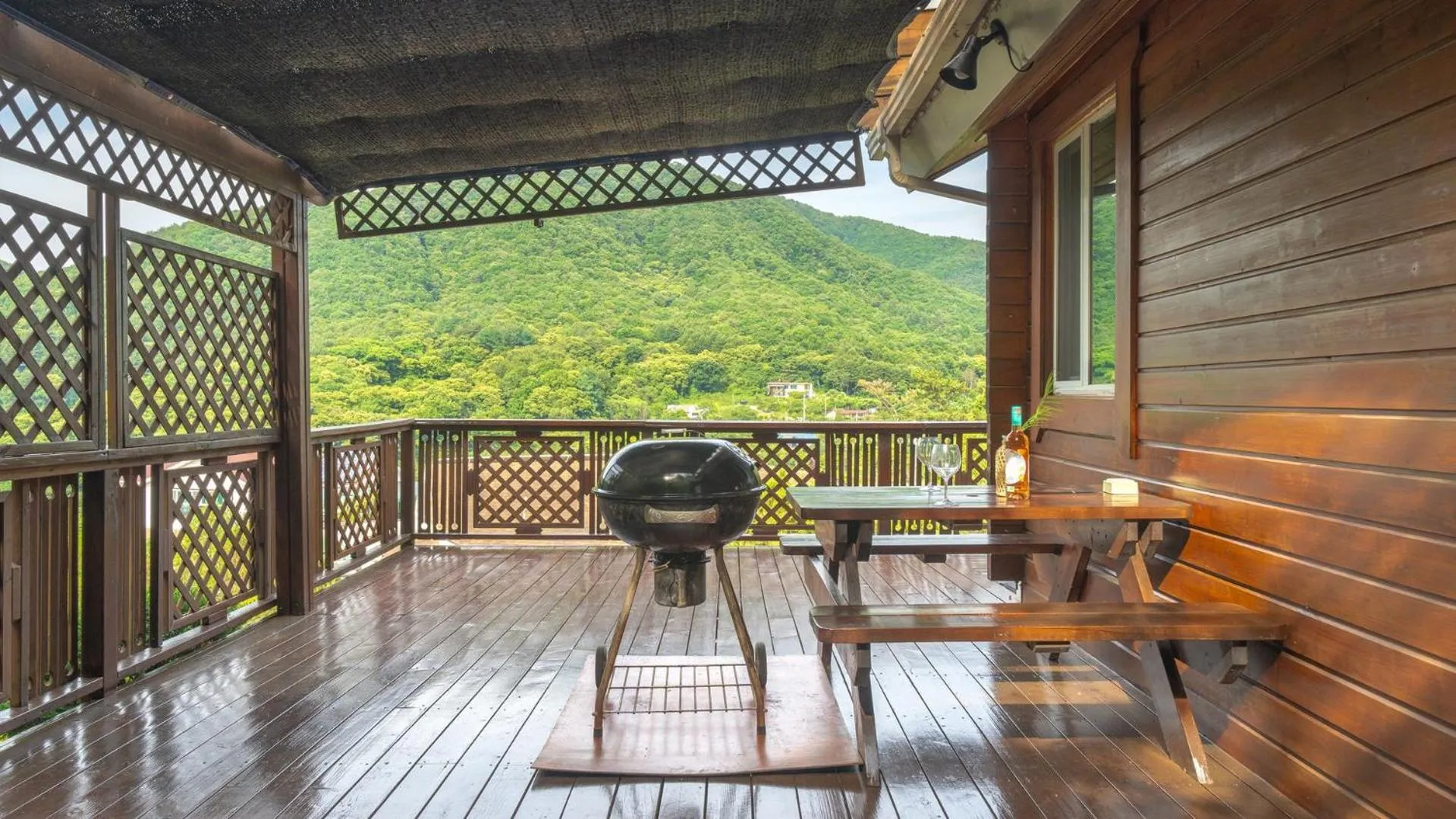 Property building in Yangpyeong Isobiyagi Spa Pension