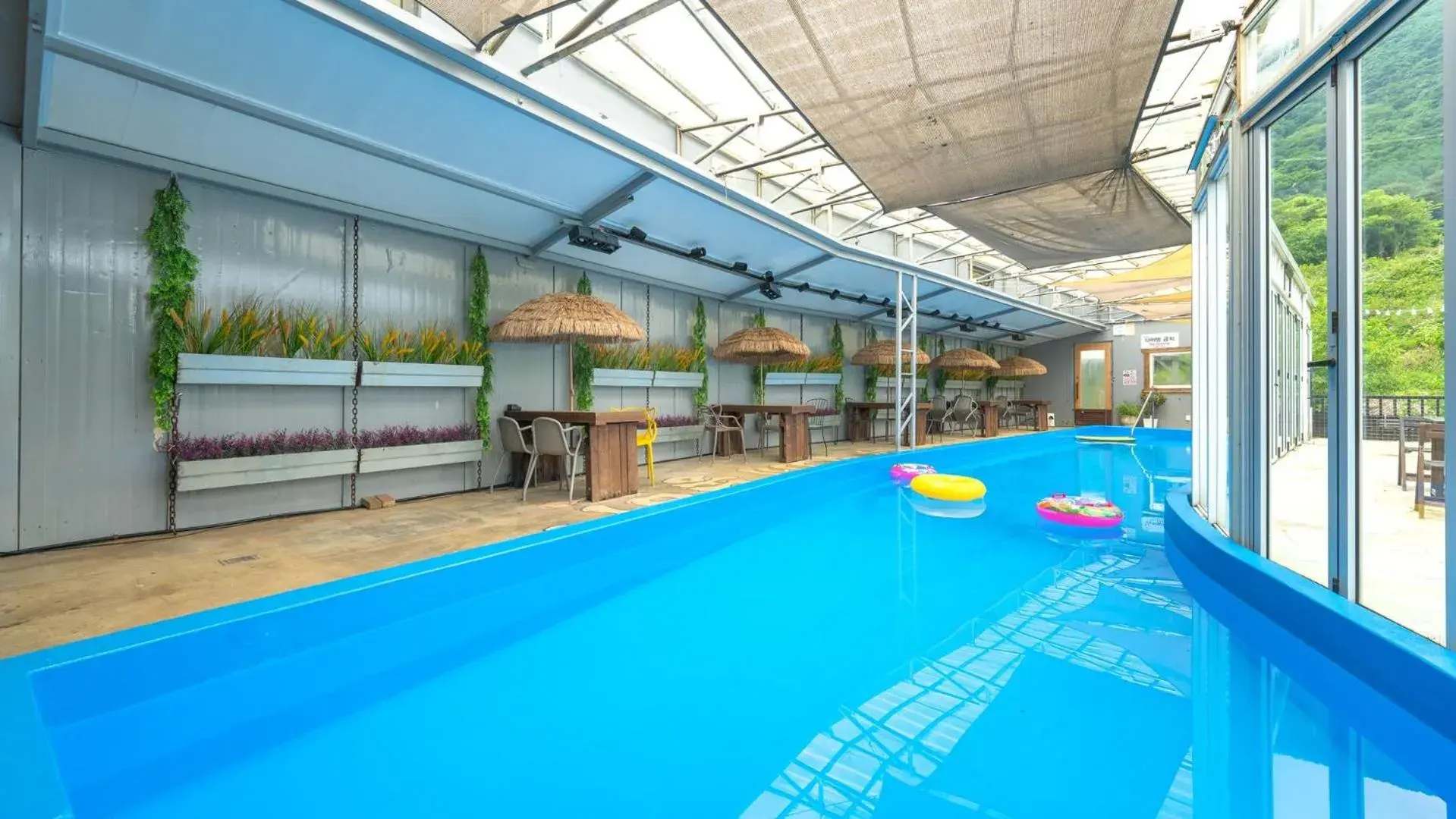 Property building in Gapyeong Dongban84 Glamping&Pool villa Property building in Gapyeong Dongban84 Glamping&Pool villa