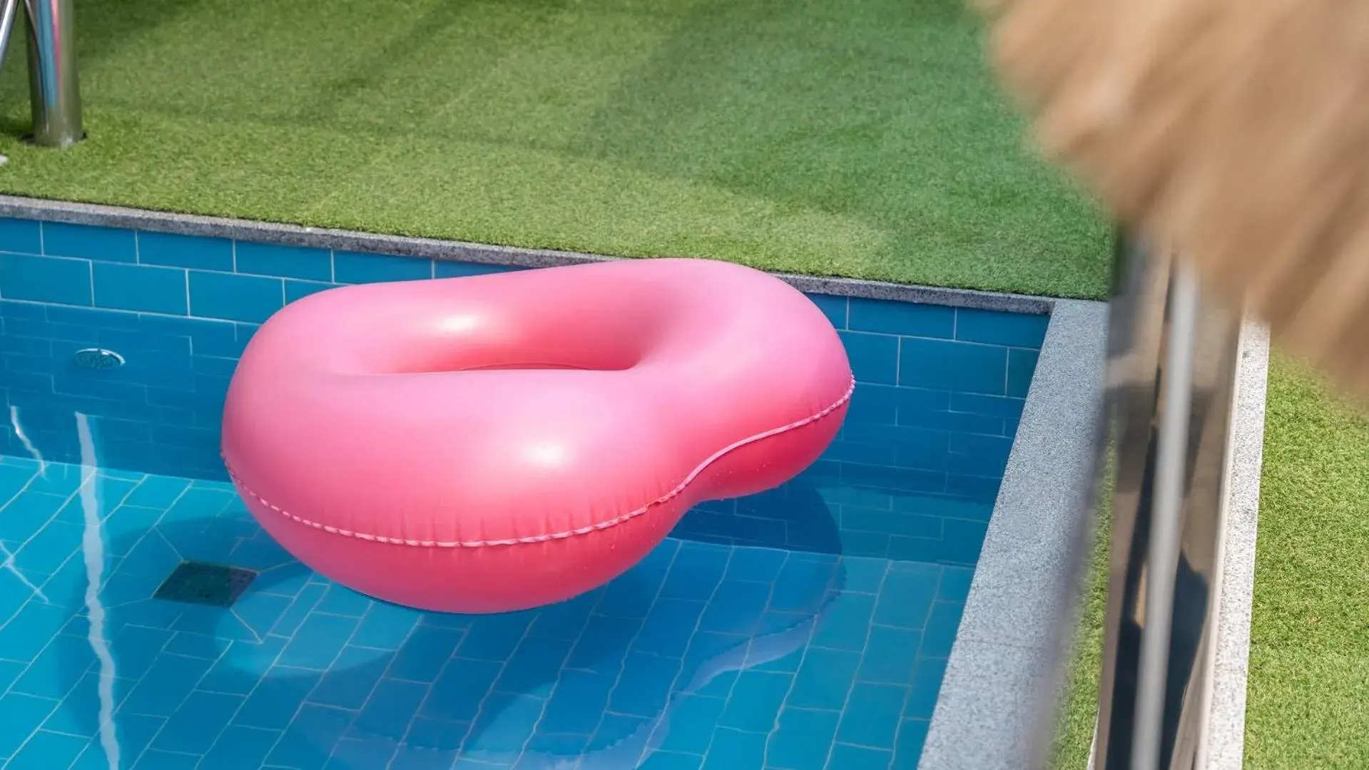 Property building in Namhae Eagless Poolvilla Pension Property building in Namhae Eagless Poolvilla Pension