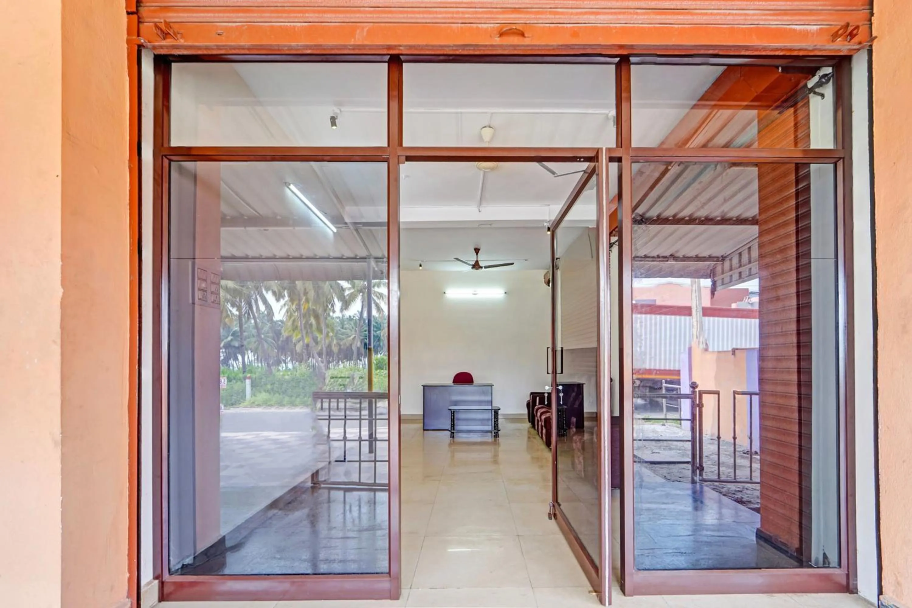 Facade/entrance in Super Hotel O Viswapuram