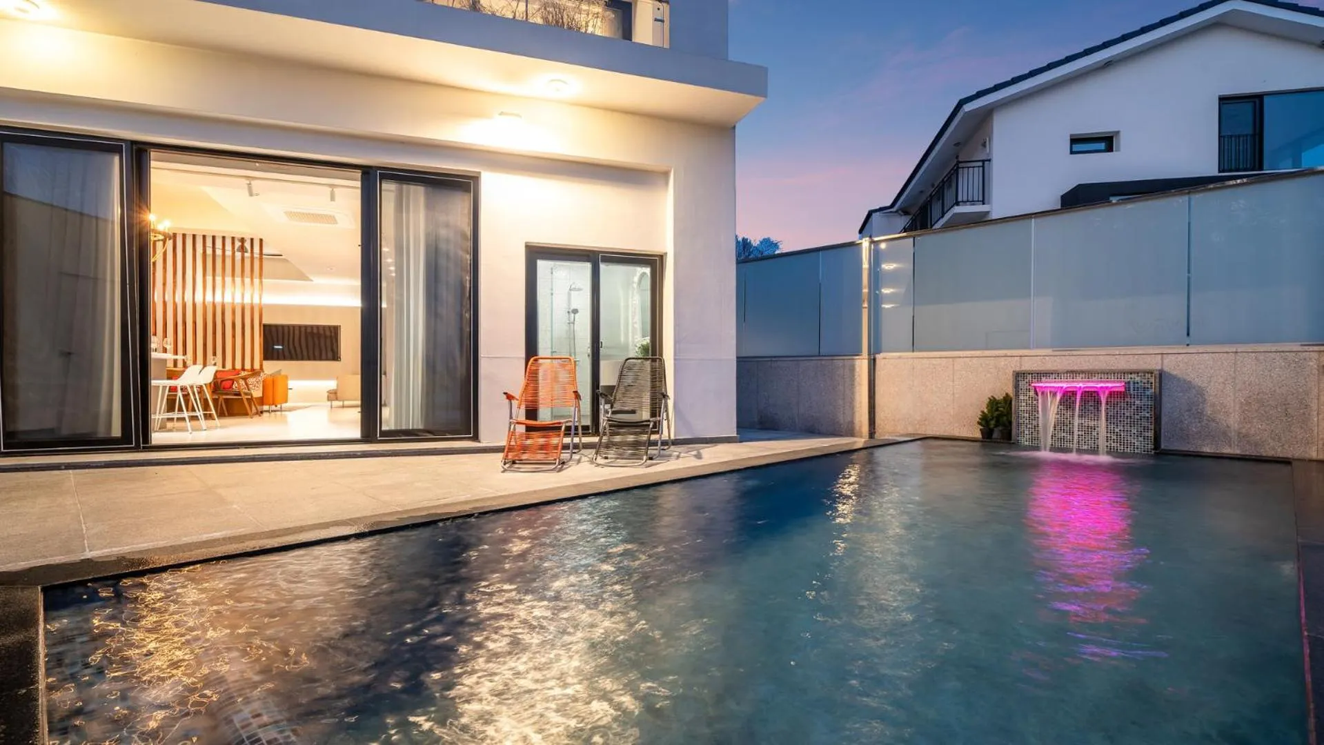 Property building in Busan nunuhouse poolvilla Pension