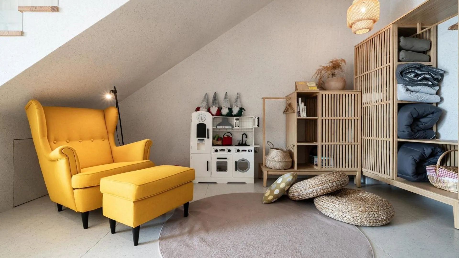 Property building in Busan nunuhouse poolvilla Pension