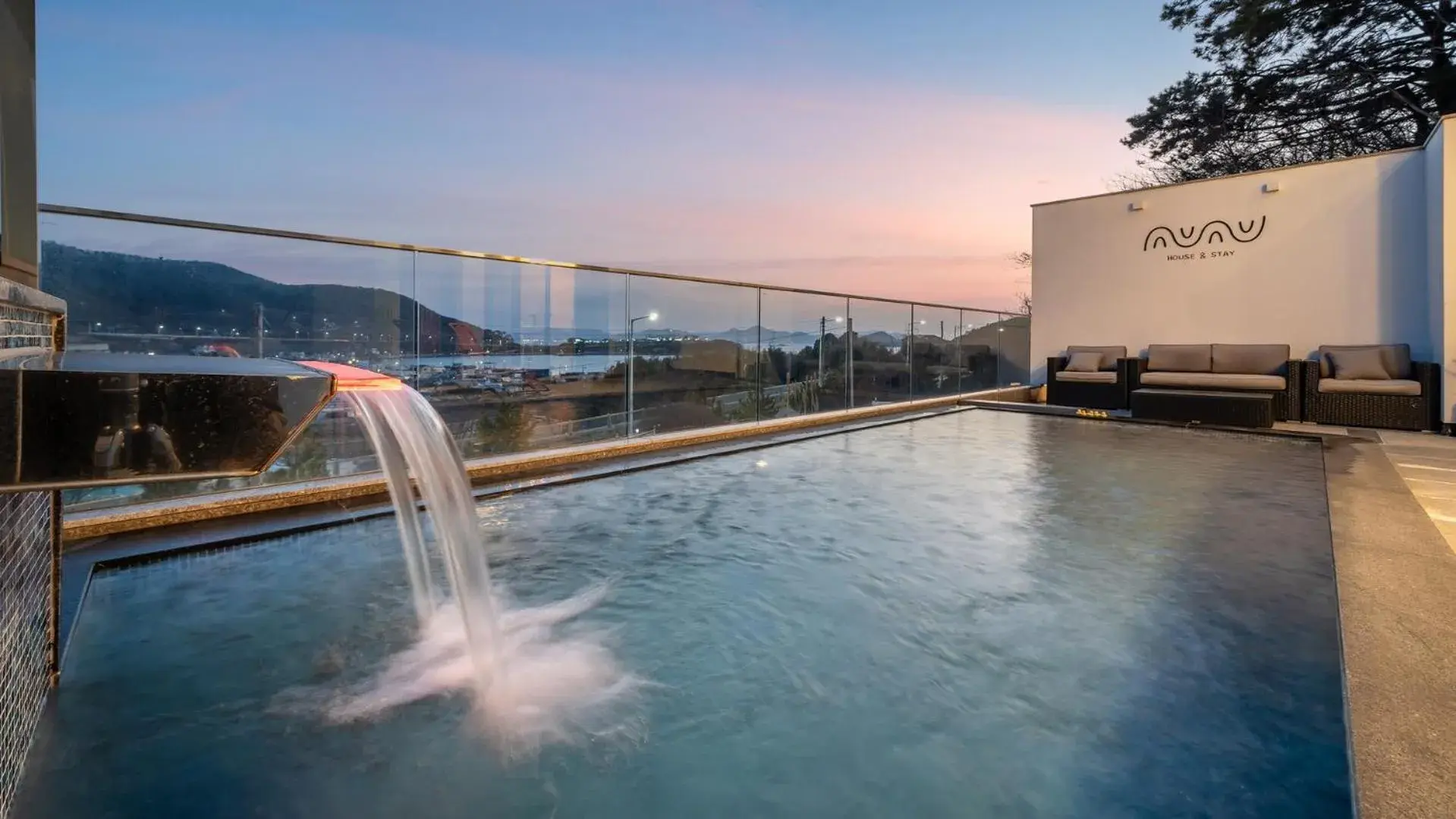 Property building in Busan nunuhouse poolvilla Pension Property building in Busan nunuhouse poolvilla Pension