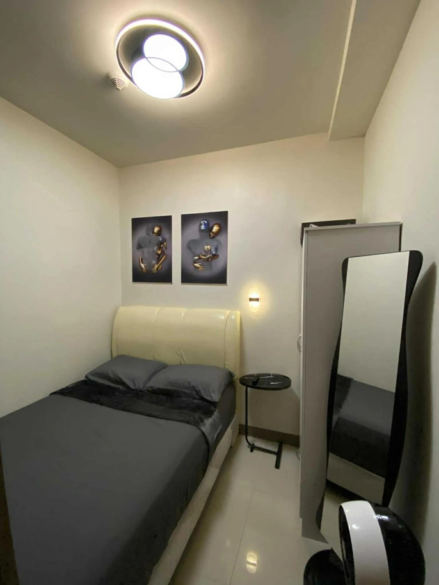 Bed in SMDC Coast Residences