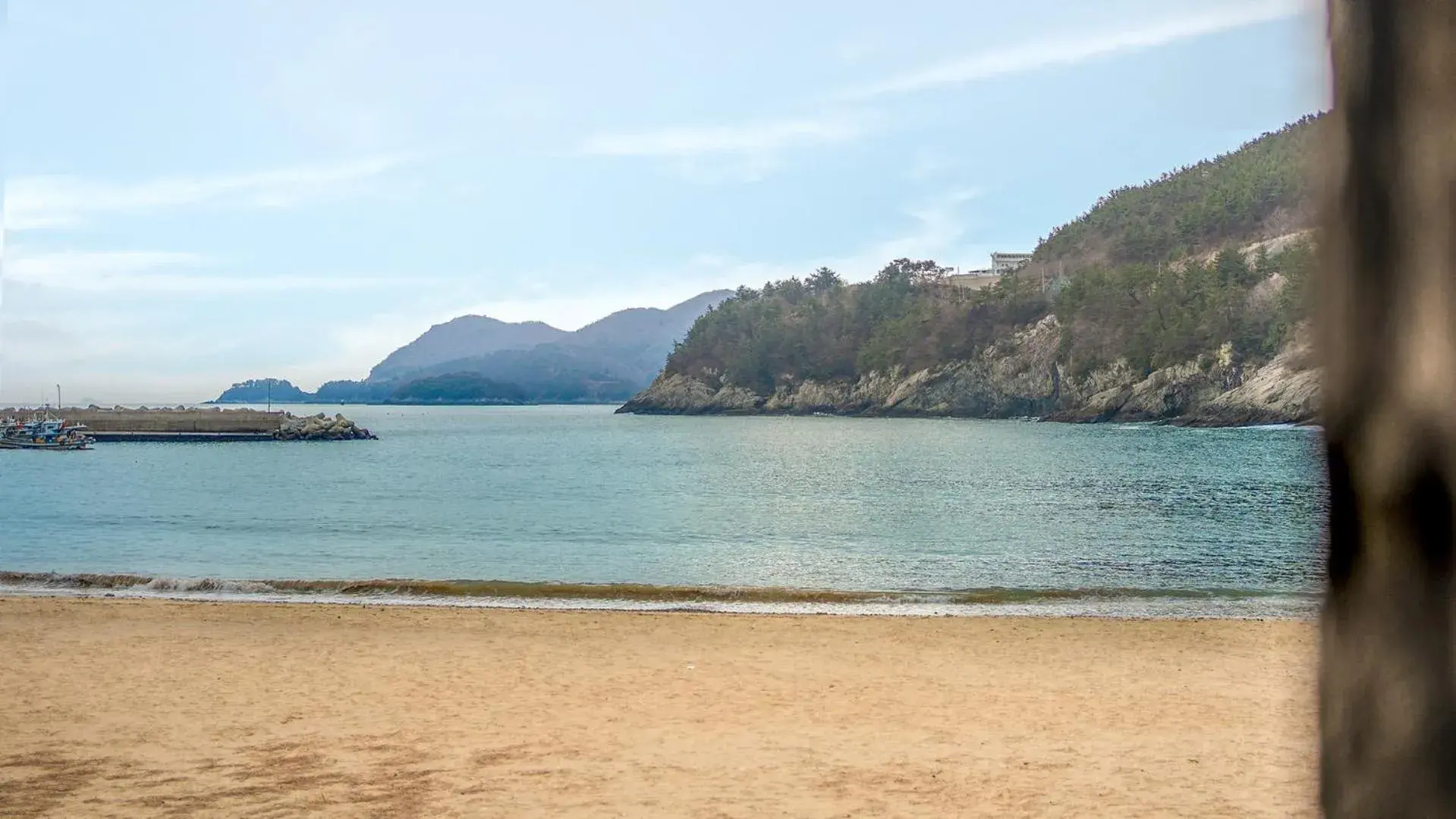 Property building in Yeosu Bebeolleh Pension Property building in Yeosu Bebeolleh Pension