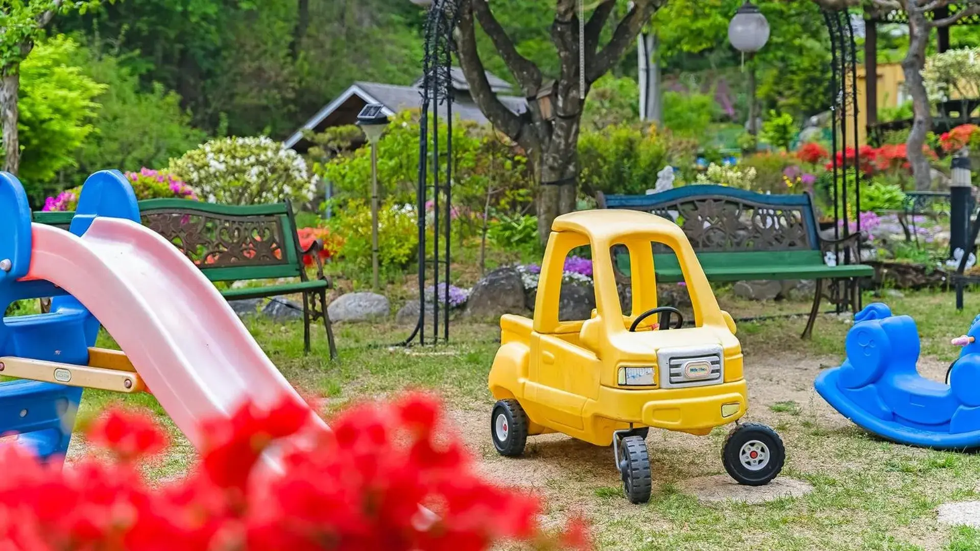 Property building in Gapyeong Yeheaden Pension Property building in Gapyeong Yeheaden Pension