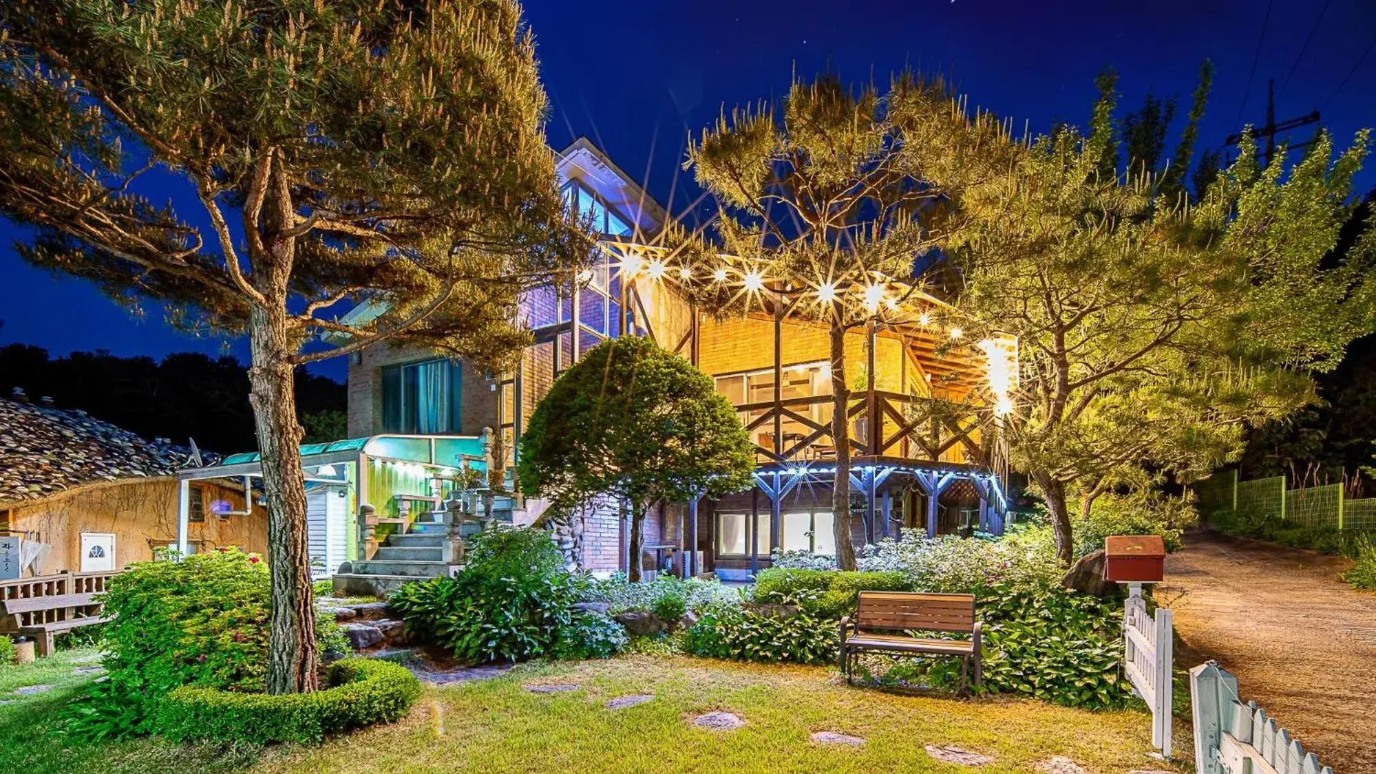 Property building in Gapyeong ojeupension Property building in Gapyeong ojeupension