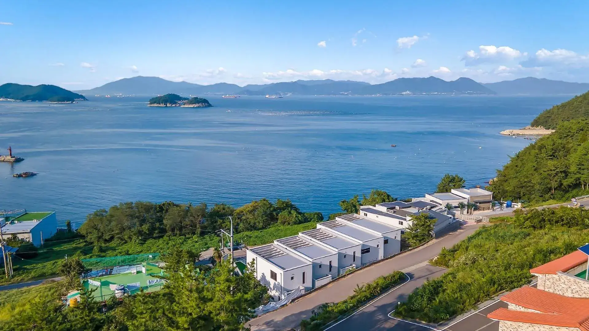 Property building in Yeosu Liposo Poolvilla Property building in Yeosu Liposo Poolvilla