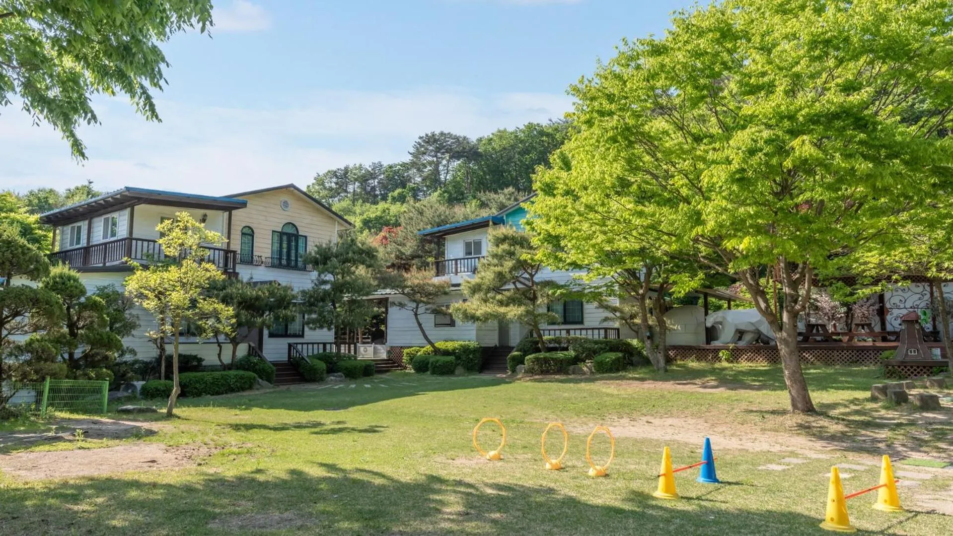 Property building in Pocheon luxjay pet Pension