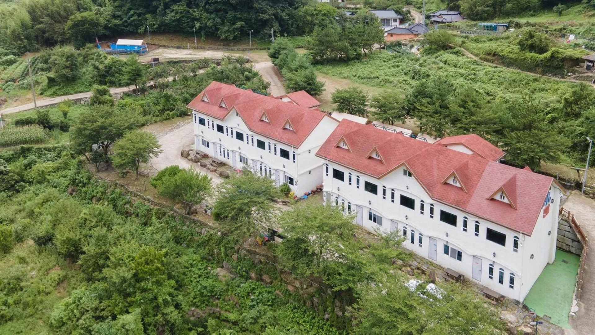 Property building in Tongyoung Macaio Pension