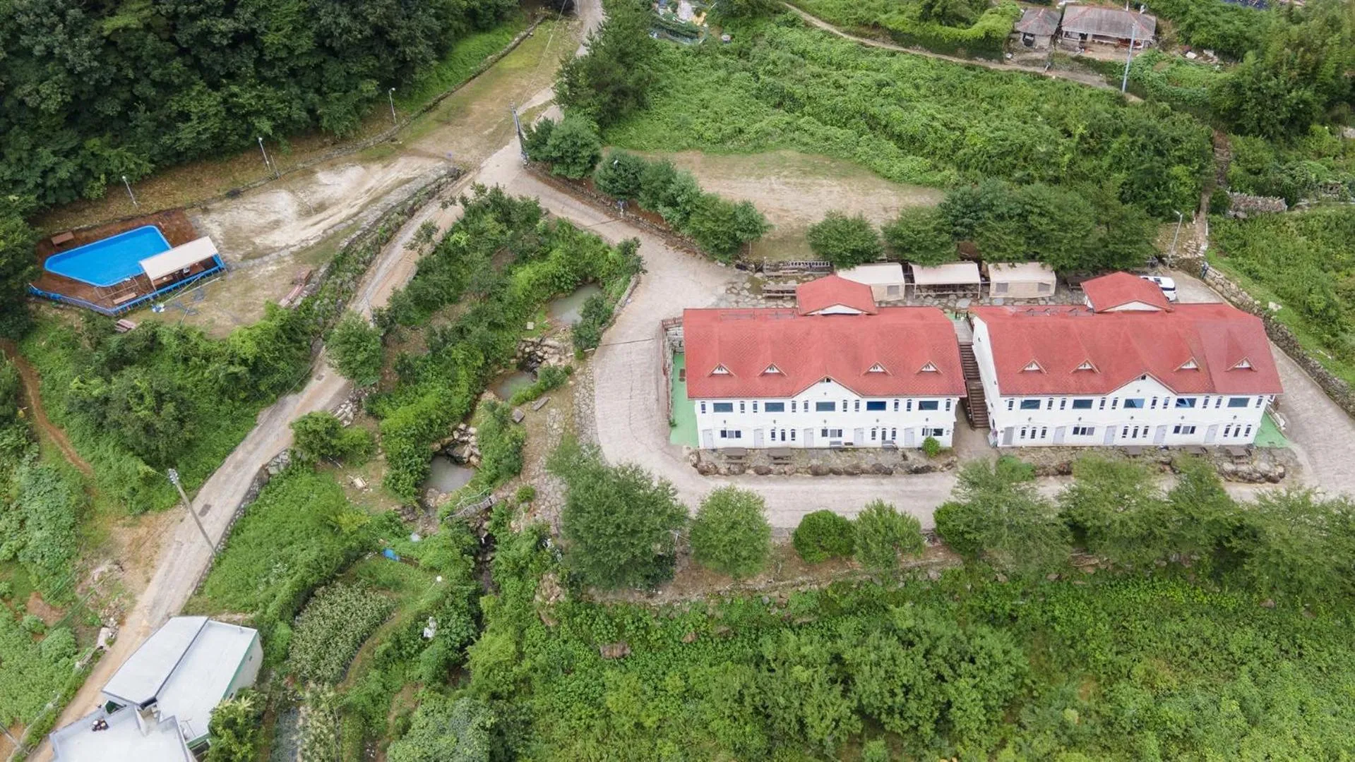 Property building in Tongyoung Macaio Pension