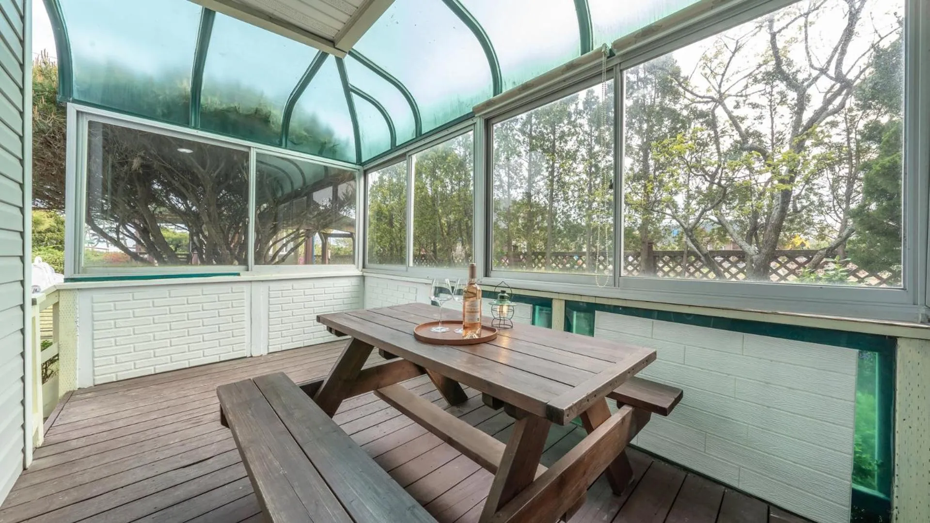 Property building in Taean Mongsanpo and the Sea Pension