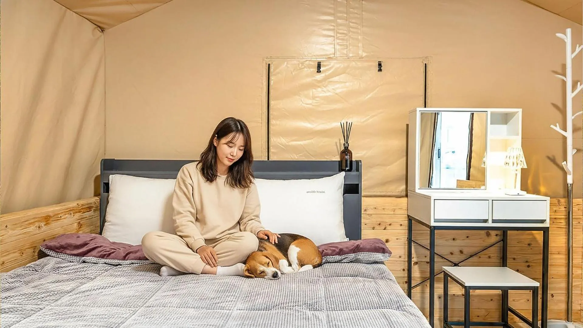 Property building, Bed in Gapyeong camp with pet & aegyeonglamping