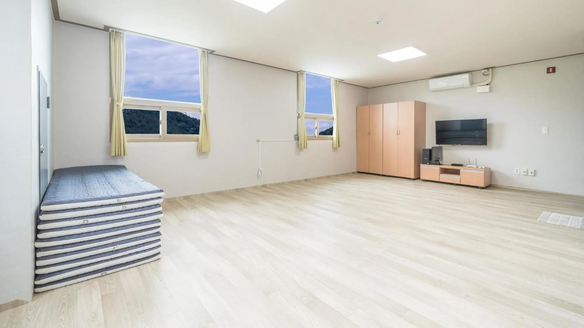 Tongyoung Sandeulhae Healling Pension