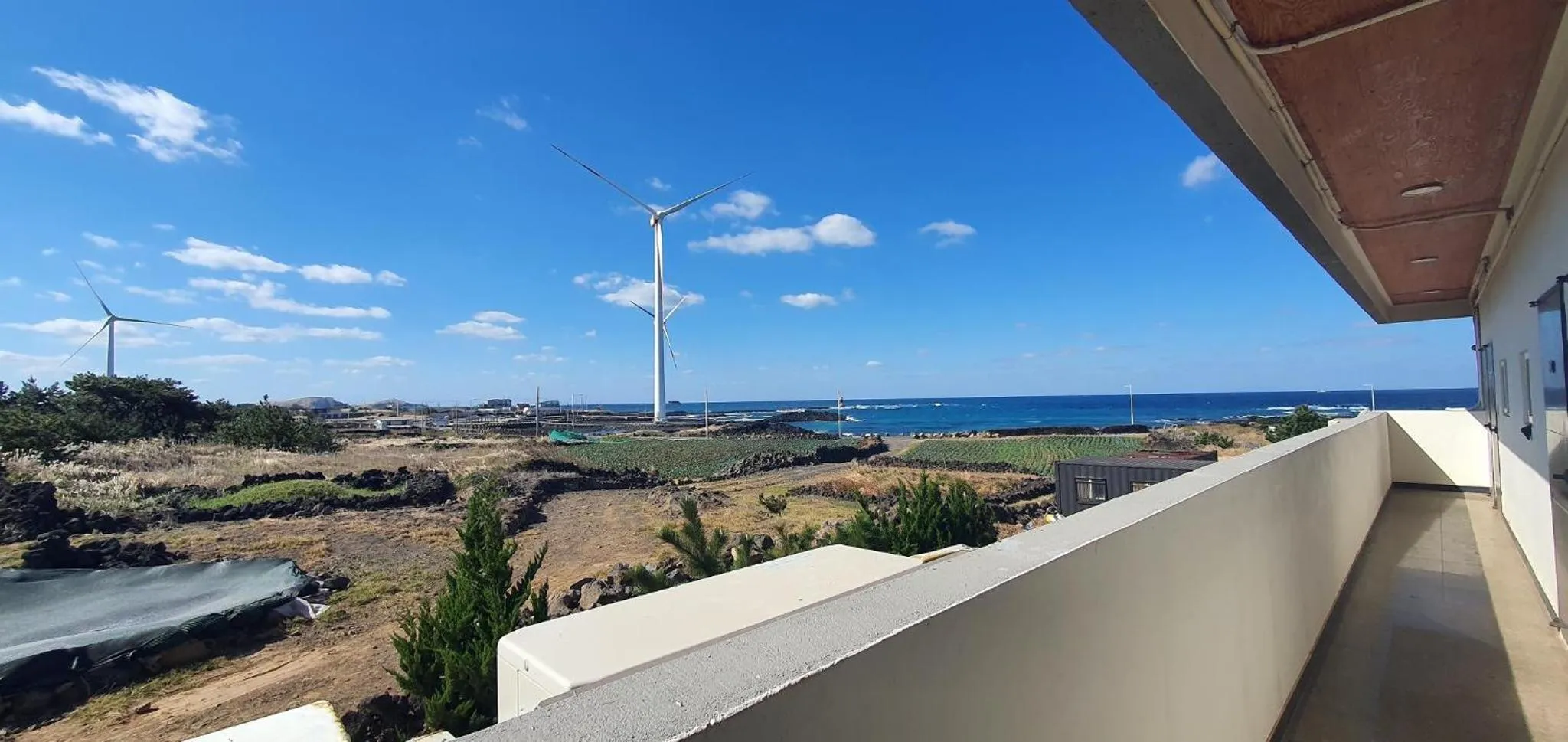 Property building in Jeju BasaFan Spa Pension