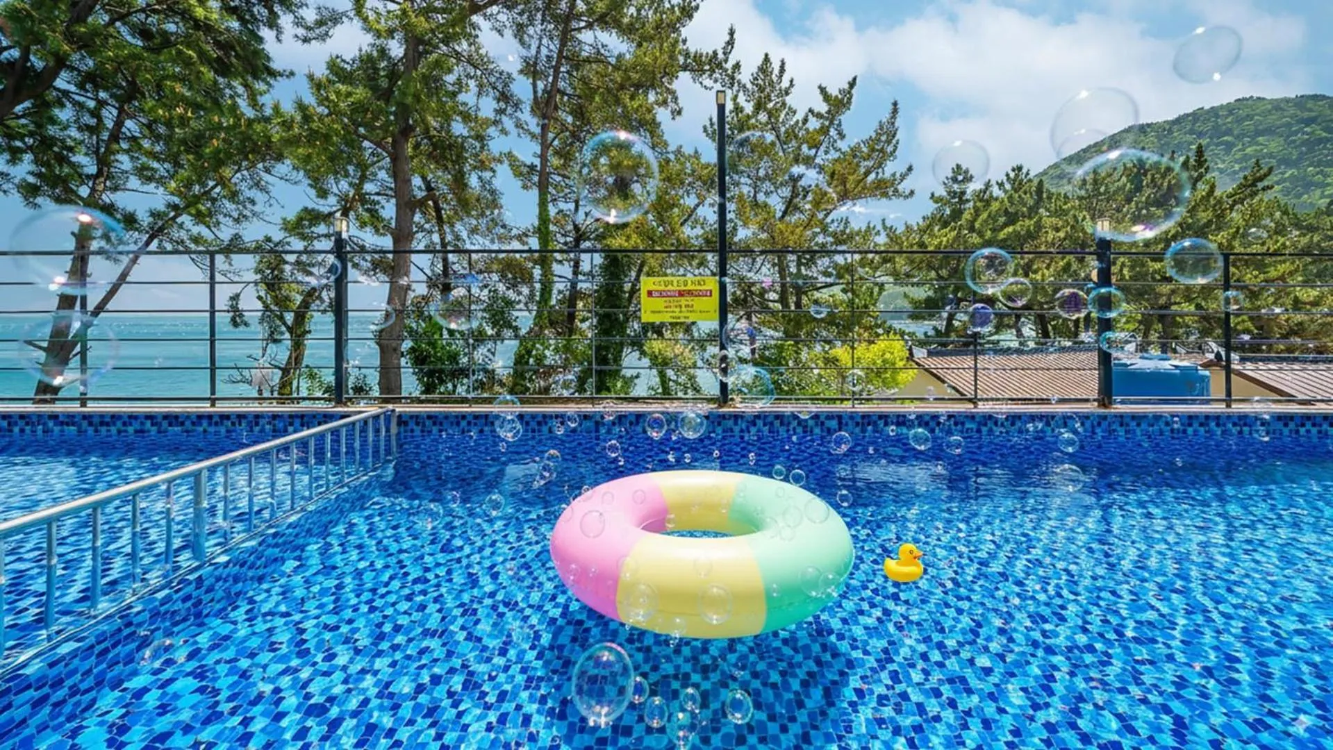 Property building in Yeosu Sea&Blue Family Pension