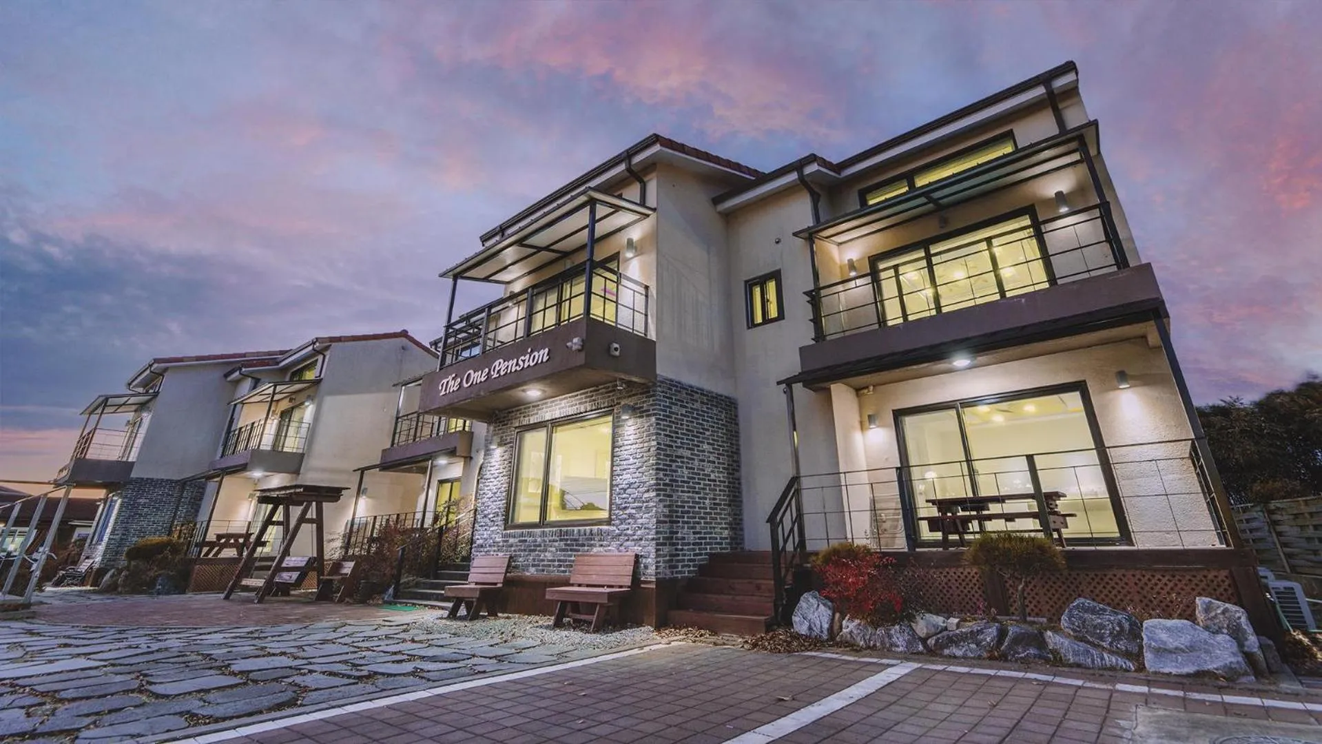 Property building in Gyeongju The One Pension