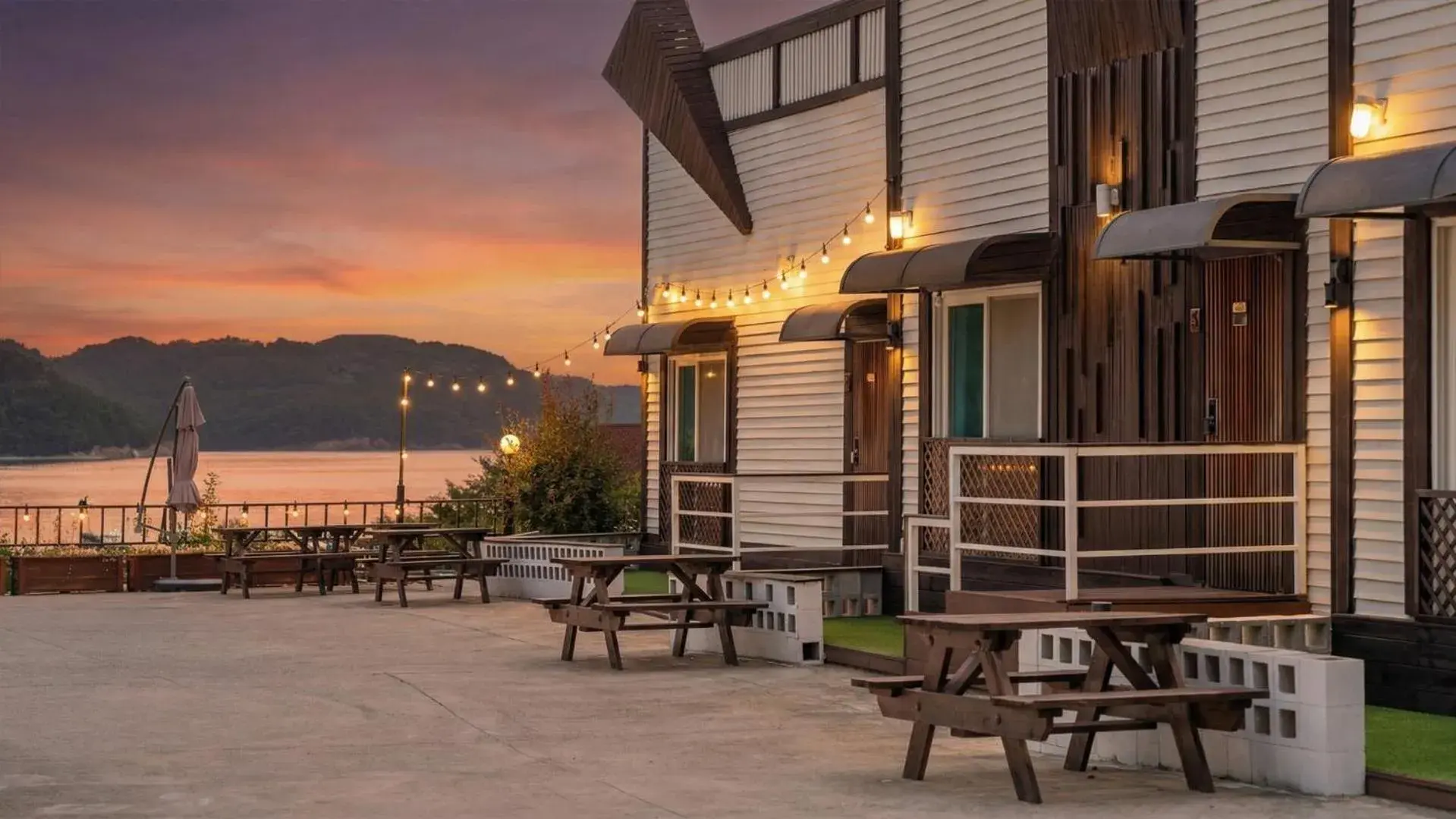 Property building in Namhae Seven house Property building in Namhae Seven house