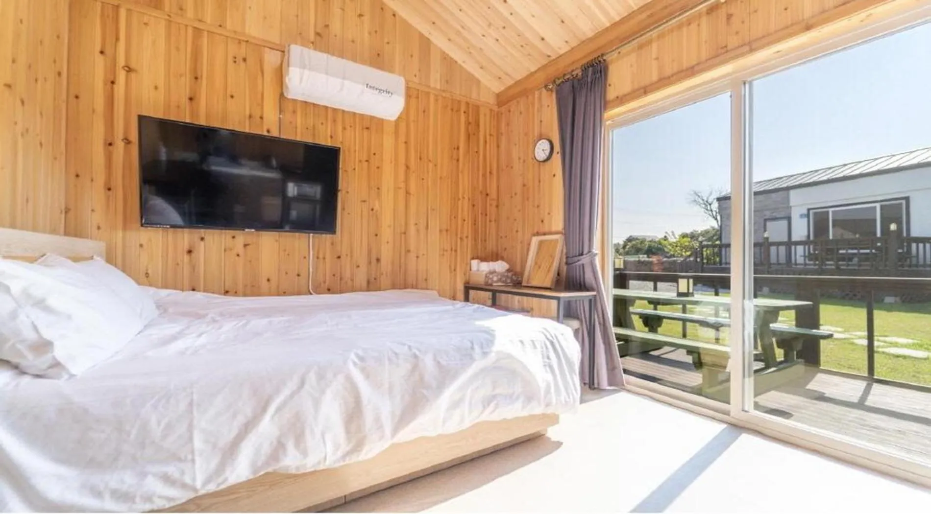 Property building, Bed in jeju bijalim pension