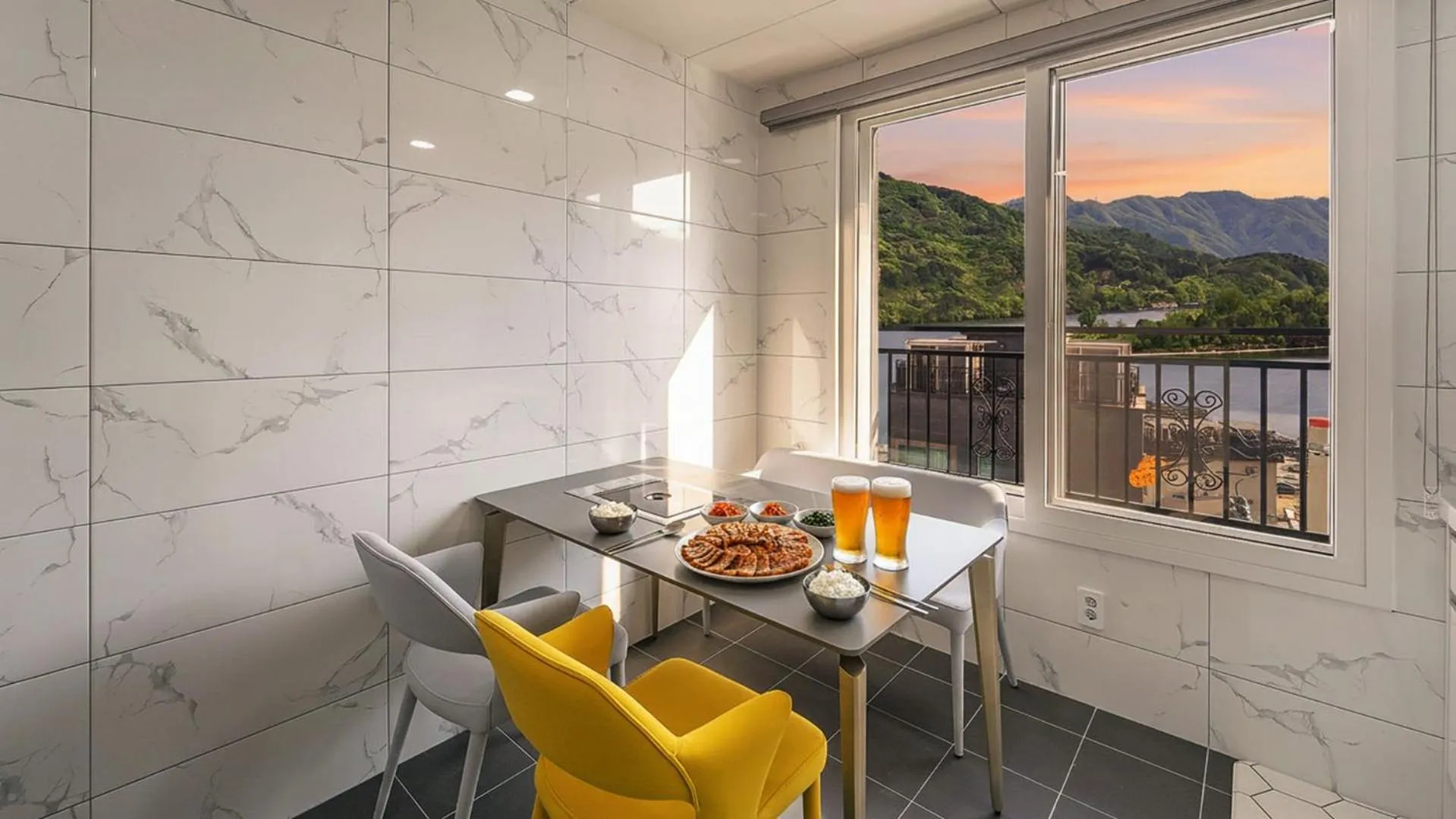 Property building in Gangneung Cresostay pension