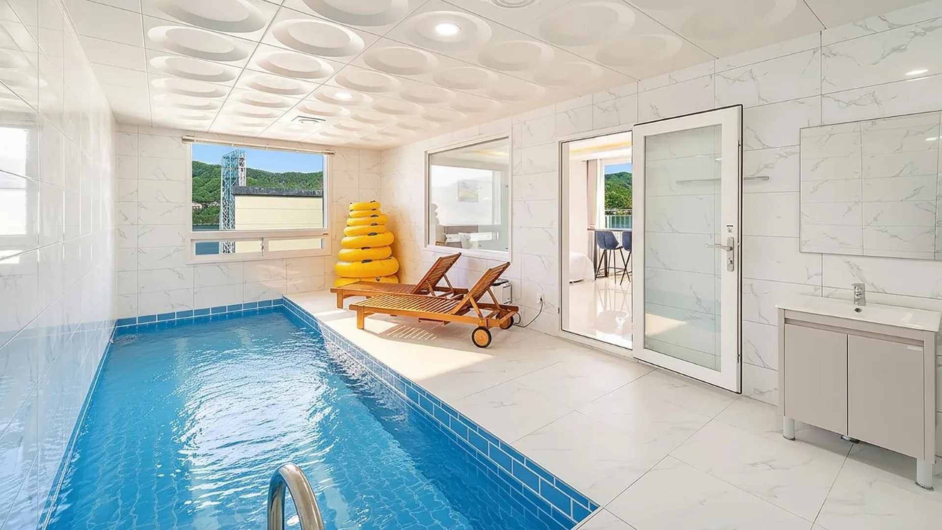 Property building in Gangneung Cresostay pension