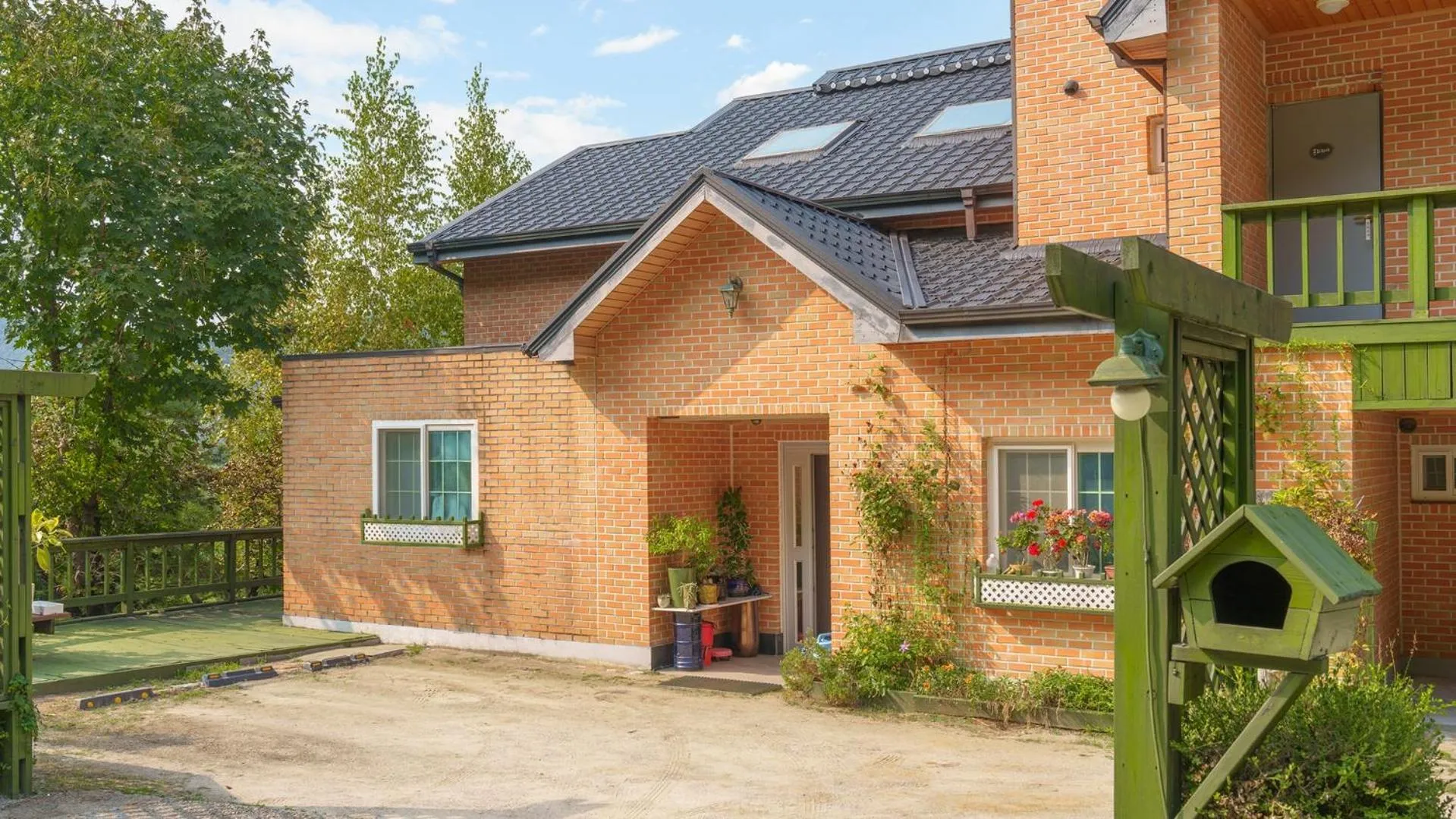 Property building in yangpyeong beulleosseom pet spa pension