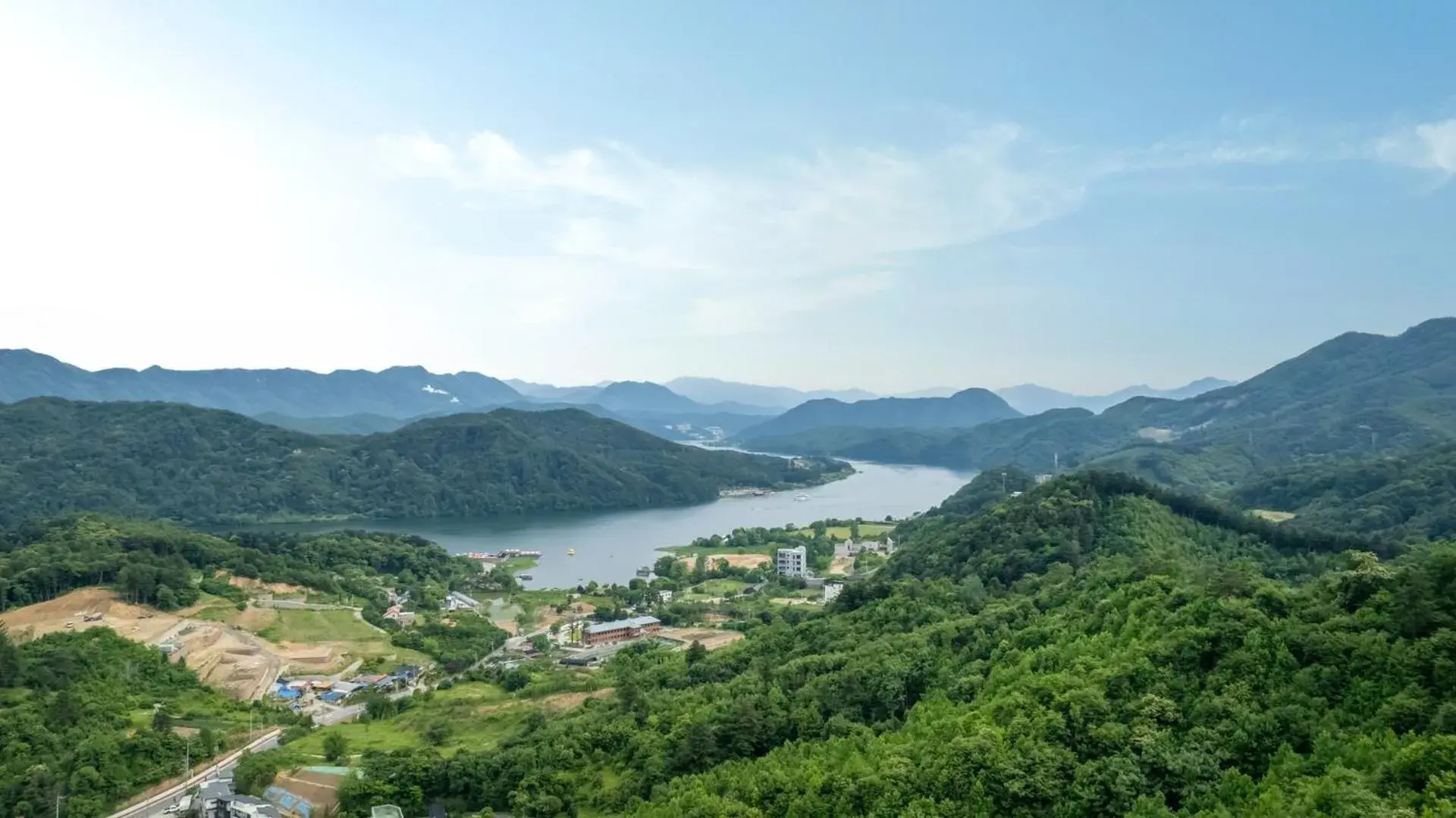 Property building in Gapyeong Nomadrium poolvilla Pension Property building in Gapyeong Nomadrium poolvilla Pension