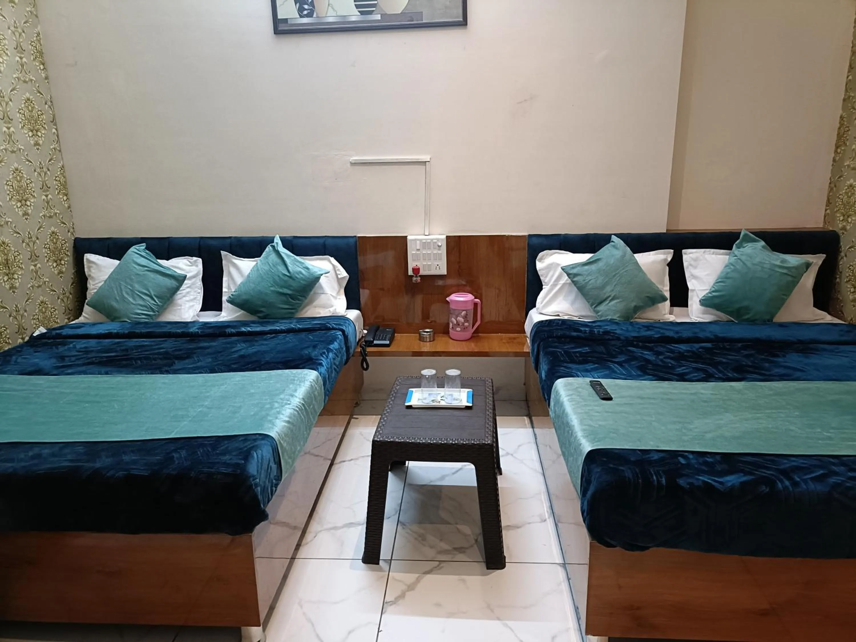 Bedroom, Bed in Hotel shri salasar