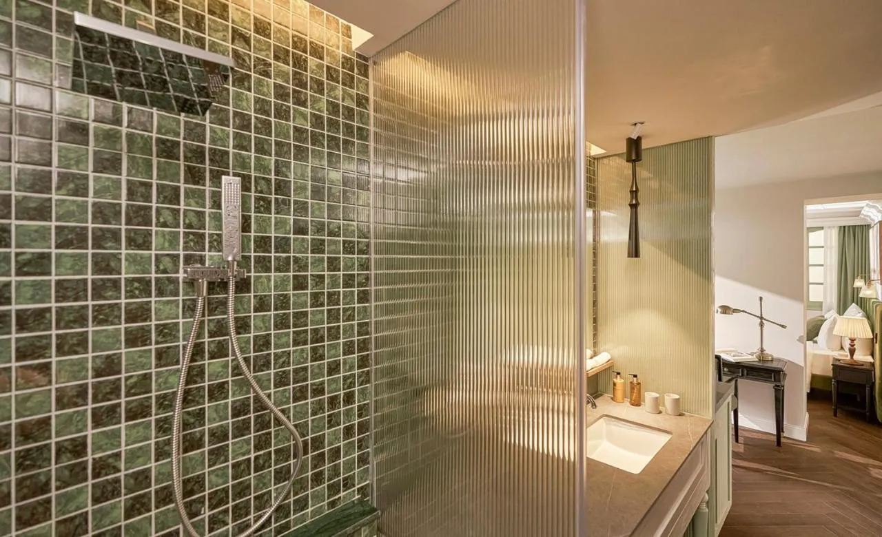 Shower in President Maison Signature By M Village