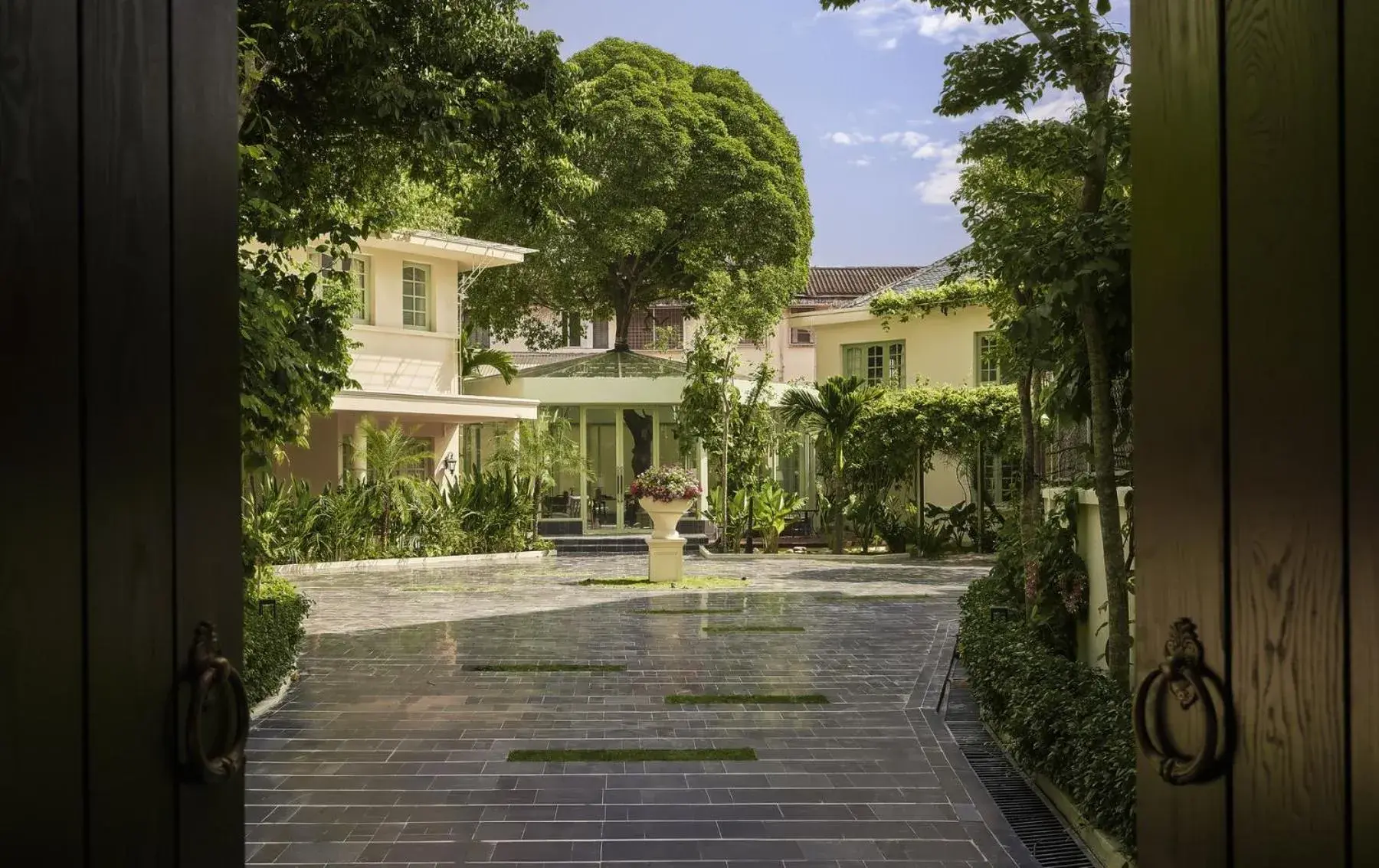 President Maison Signature By M Village President Maison Signature By M Village