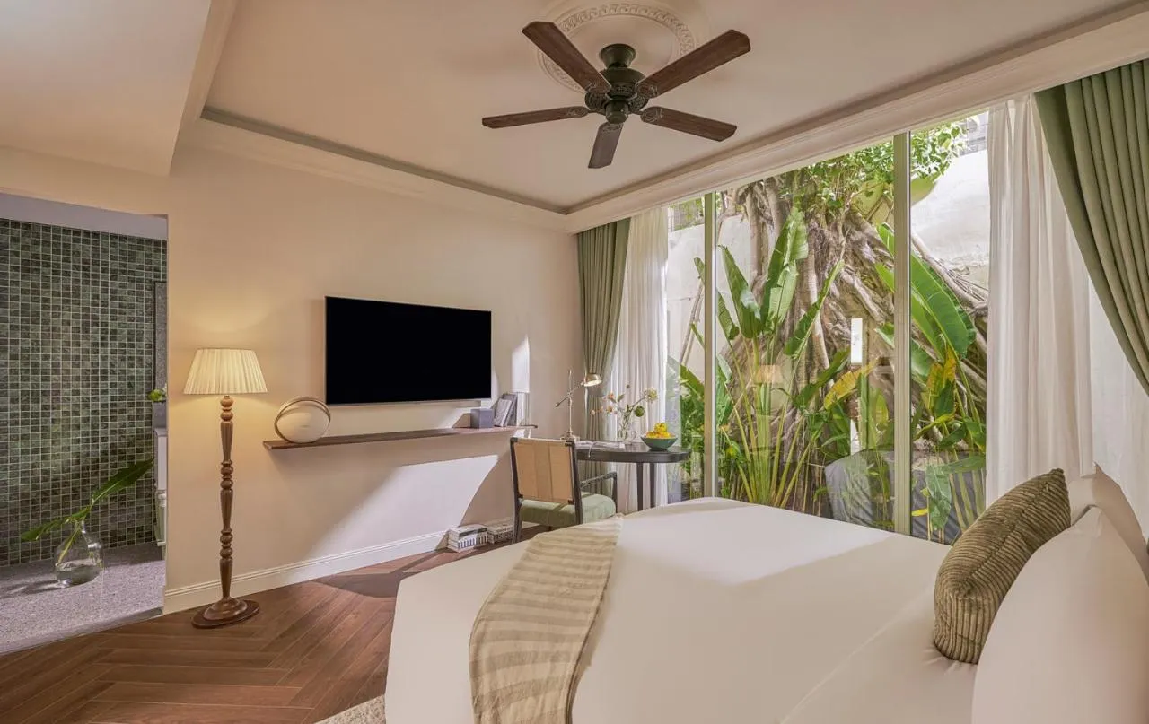 Bed in President Maison Signature By M Village