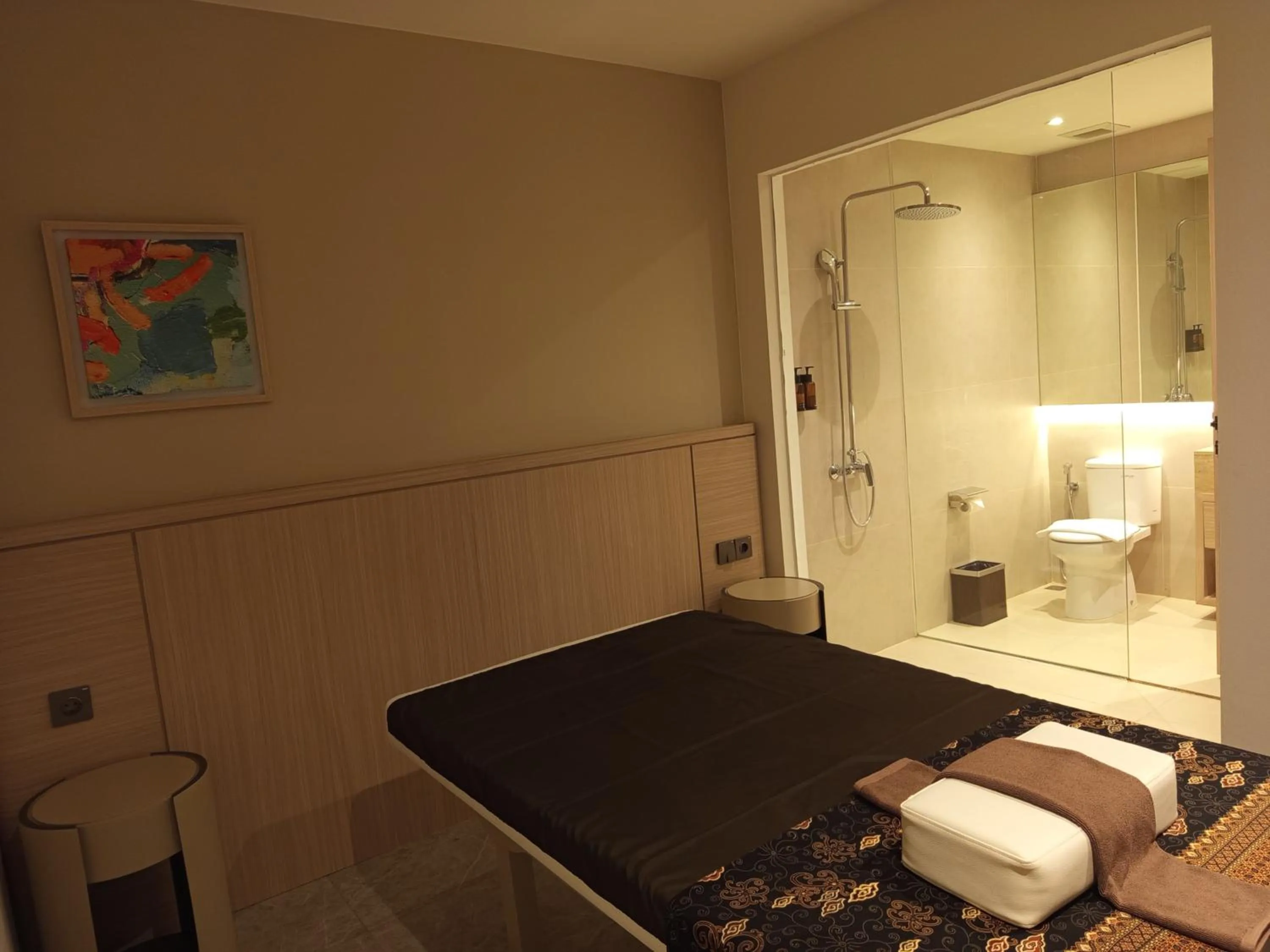 Spa and wellness centre/facilities in Ow! Hotel Boutique Kemayoran