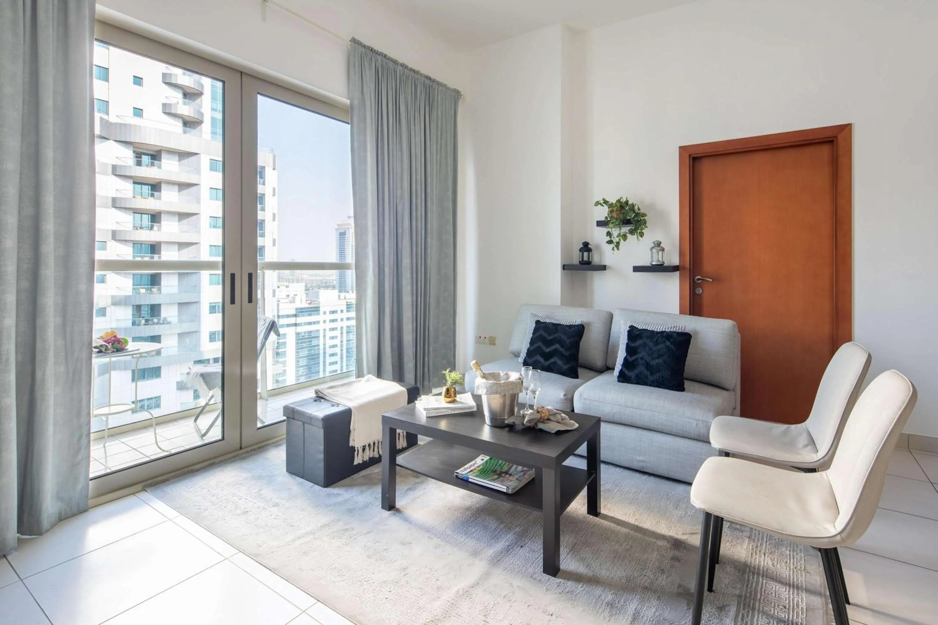 Frank Porter - Marina Views Tower A