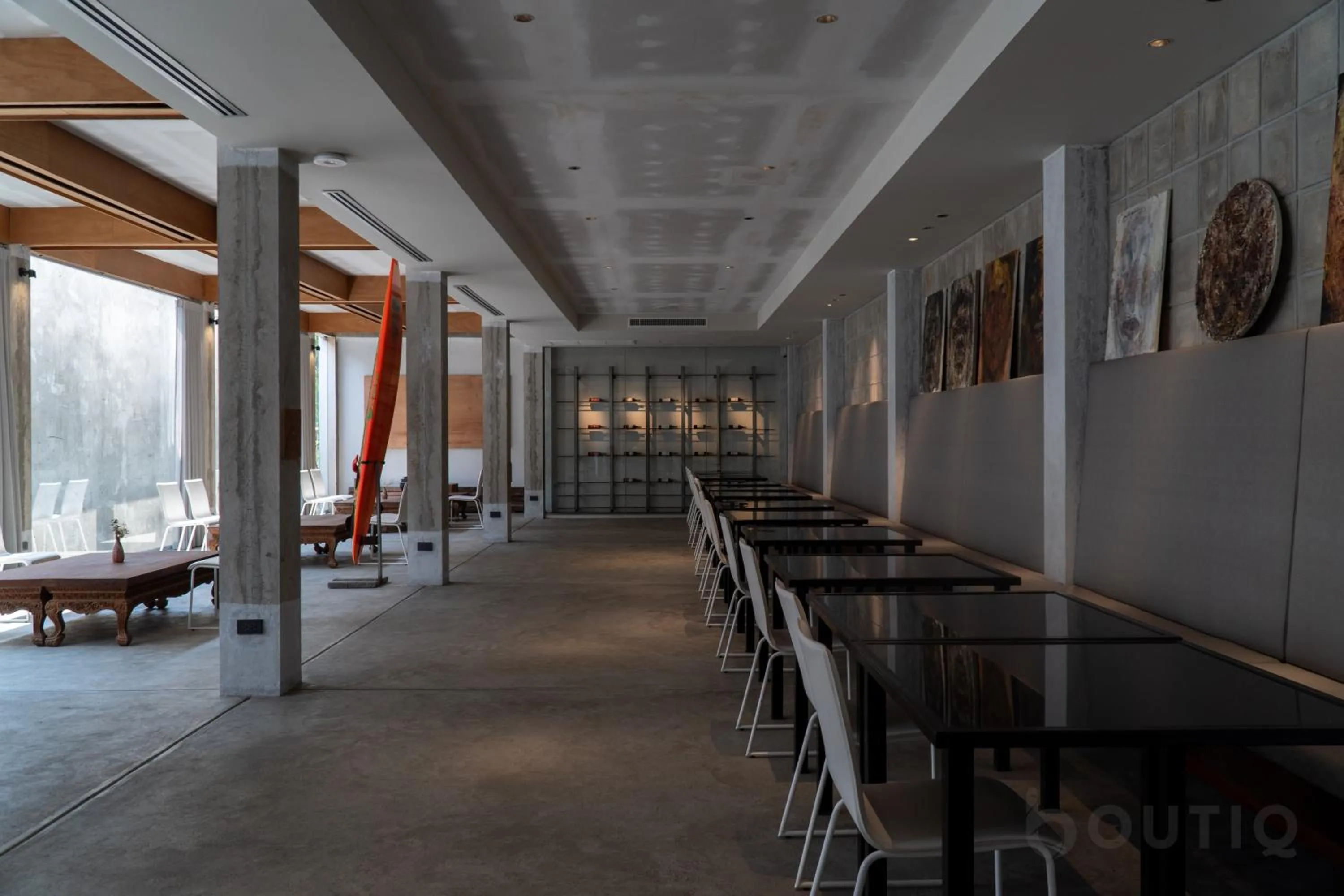 Restaurant/places to eat in Aleela Villa
