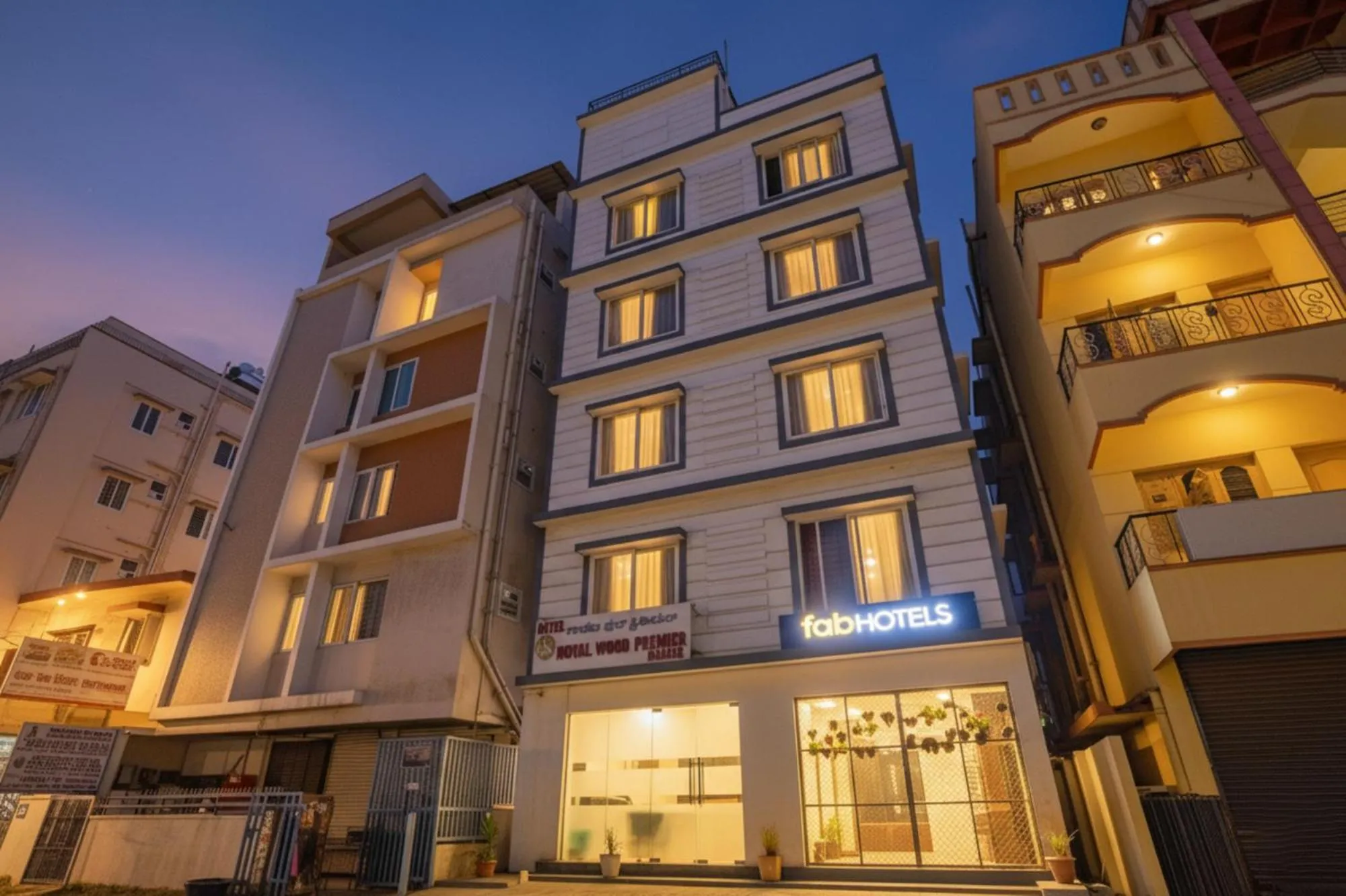 FabHotel Royal Wood Premier -Nr Domlur