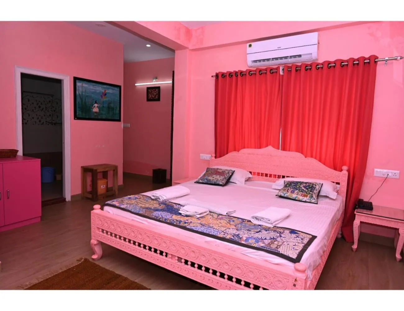 Bed in Hotel Mewarts, Udaipur