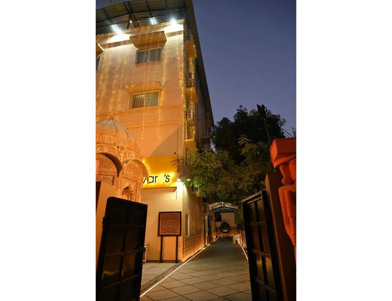 Property building in Hotel Mewarts, Udaipur