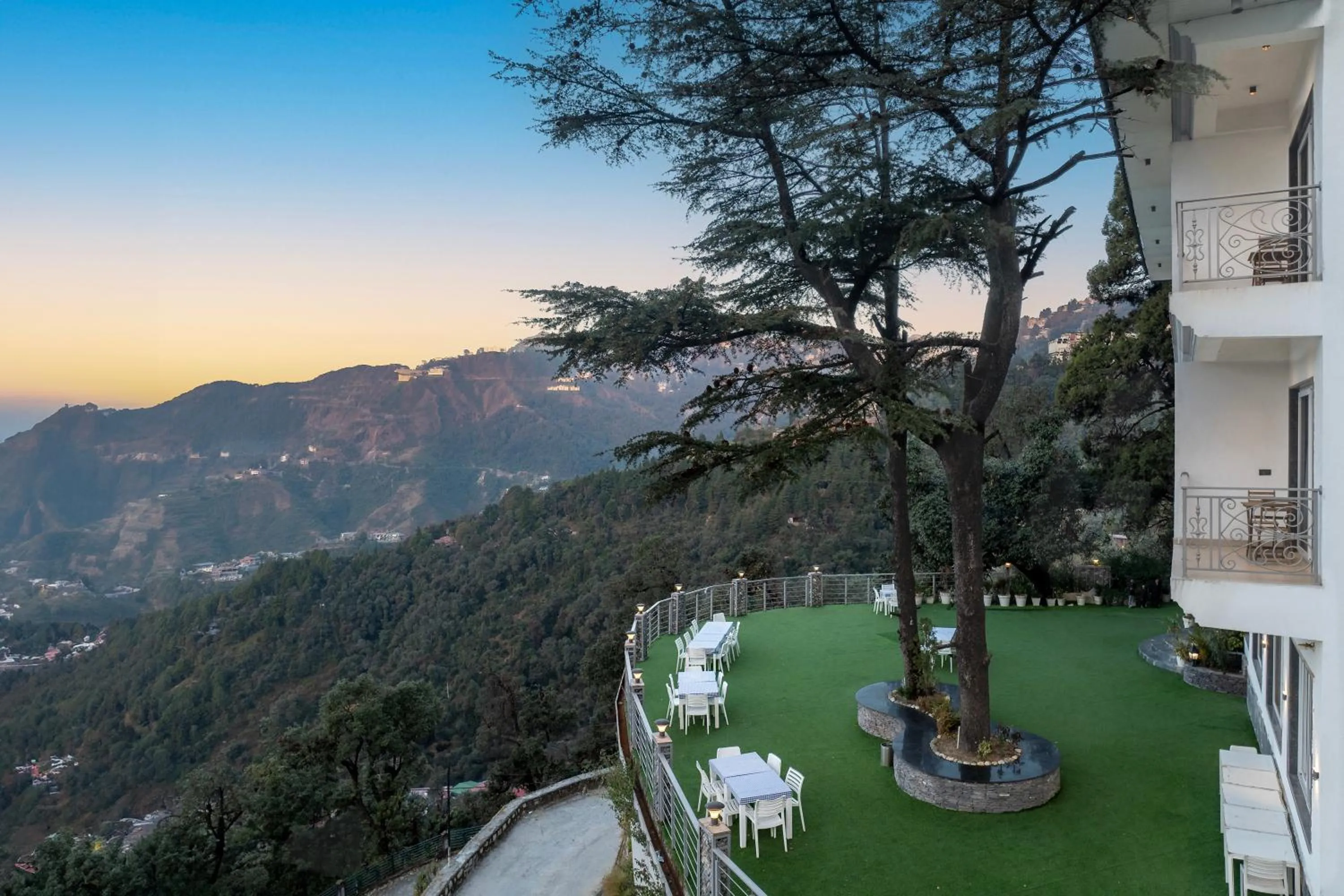 Property building in Echor Baris Resort Mussoorie