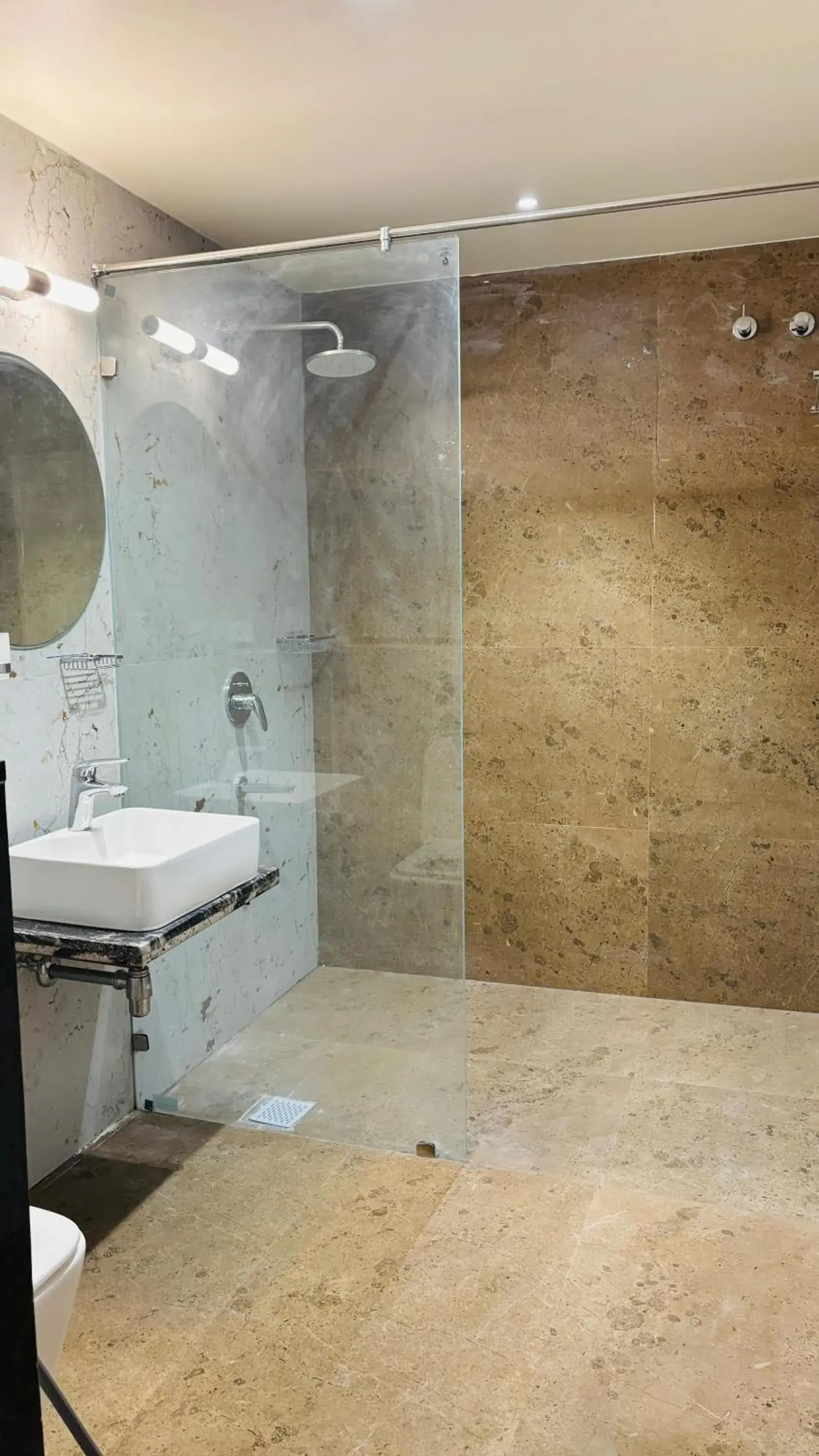 Queen Suite in MK Naidu Hotel &Conventions Center Queen Suite in MK Naidu Hotel &Conventions Center