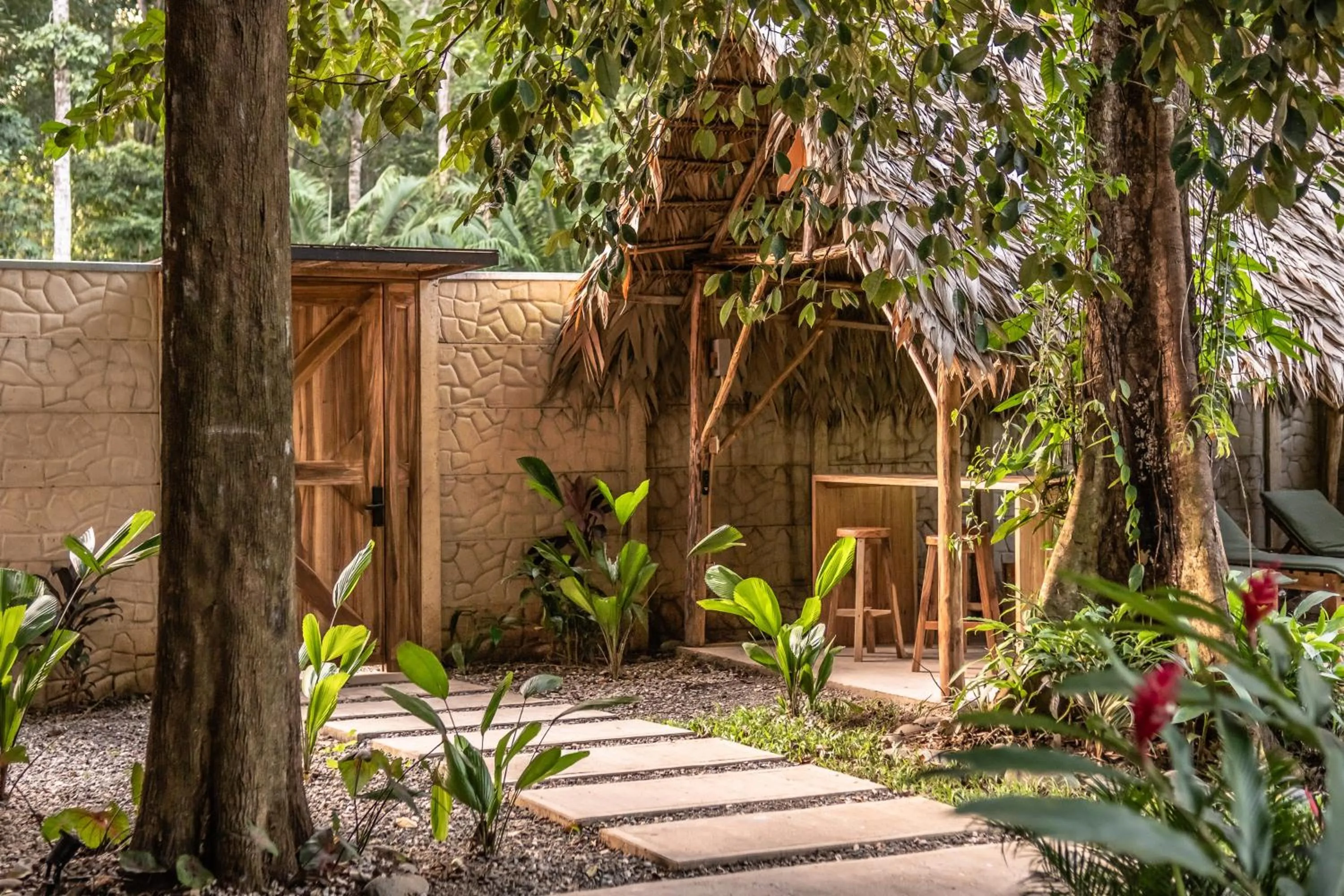 Garden in La Bonita Lodge