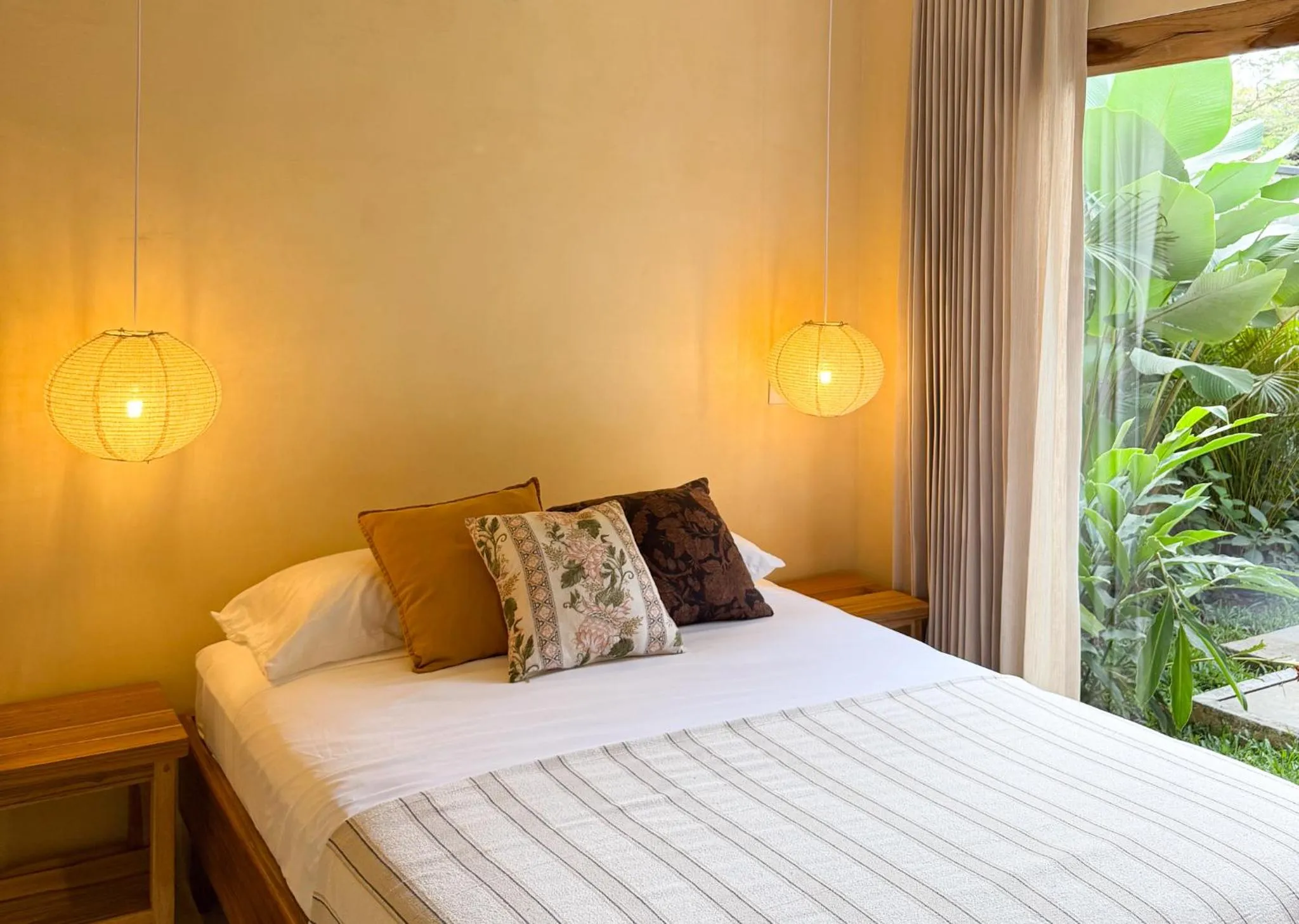 Bed in La Bonita Lodge