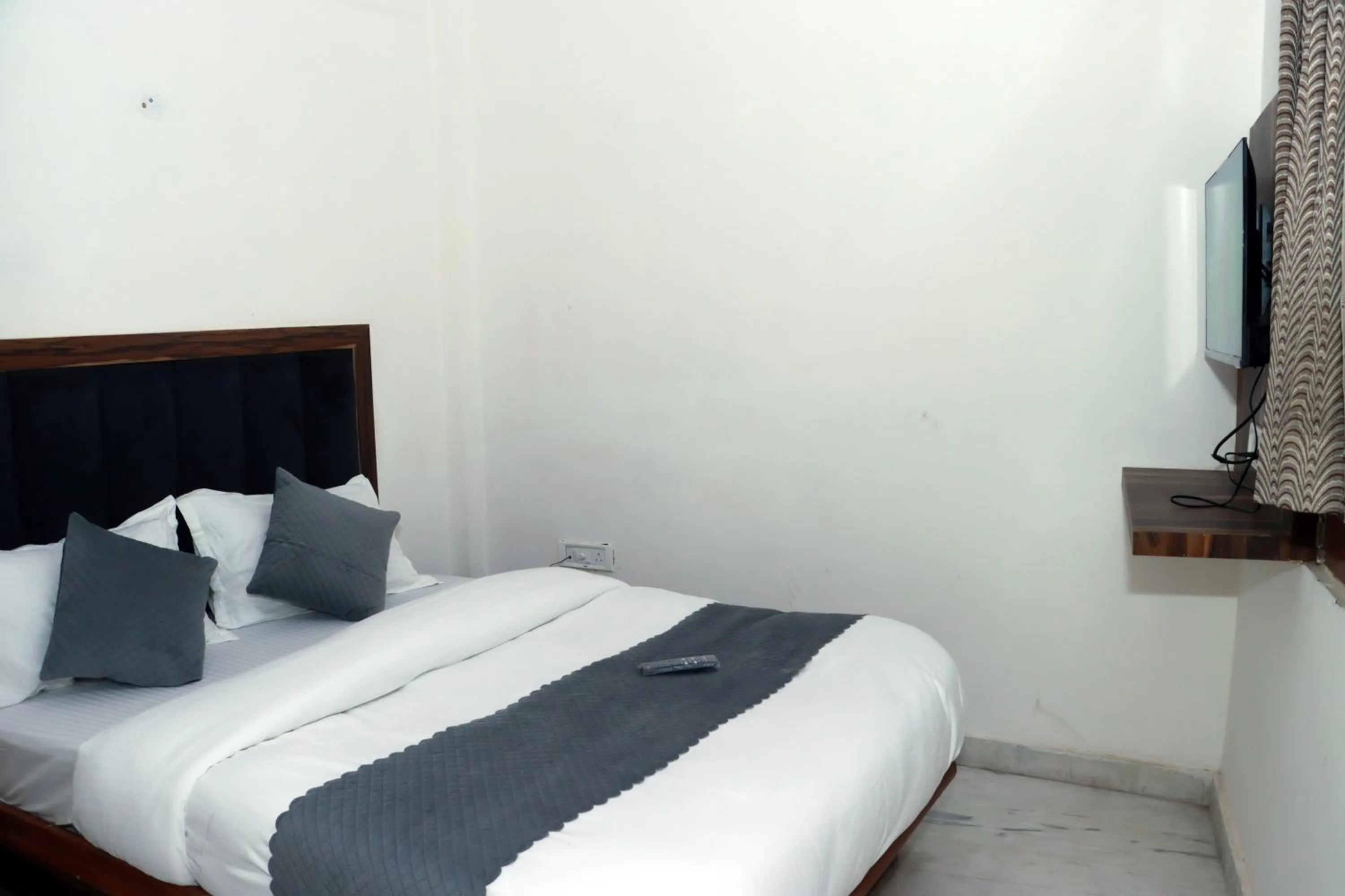 Bed in Hotel Gush At New Delhi Railway Station