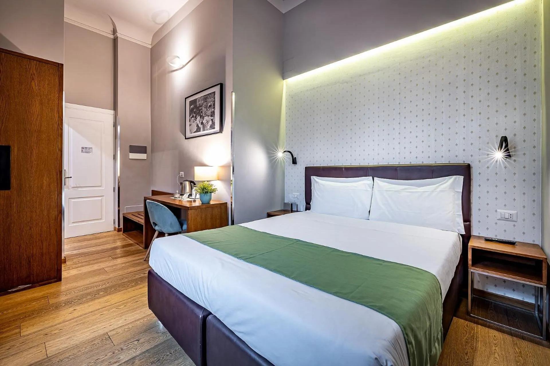 Bedroom, Bed in Antico Centro Suite